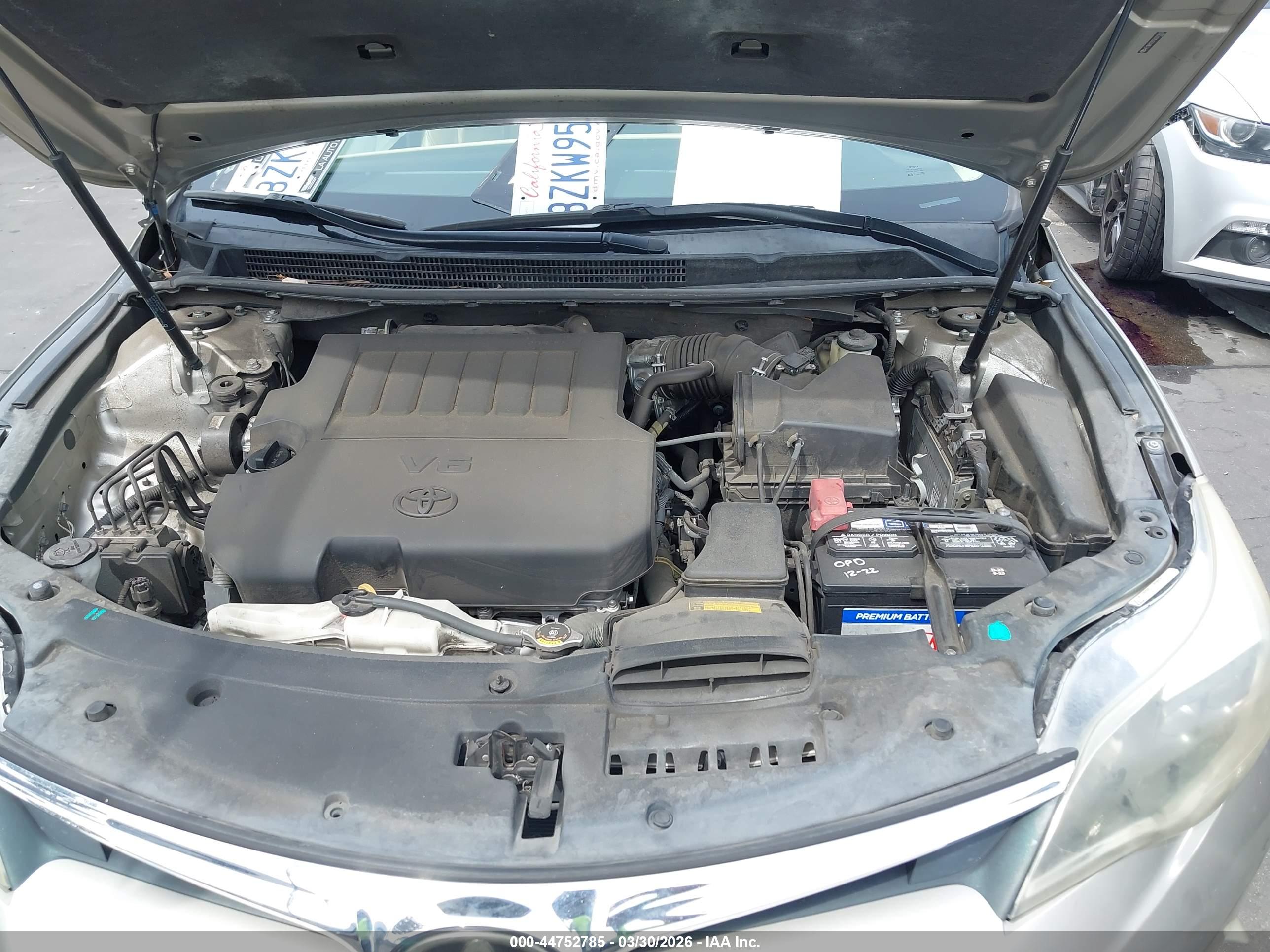 TOYOTA AVALON image 10