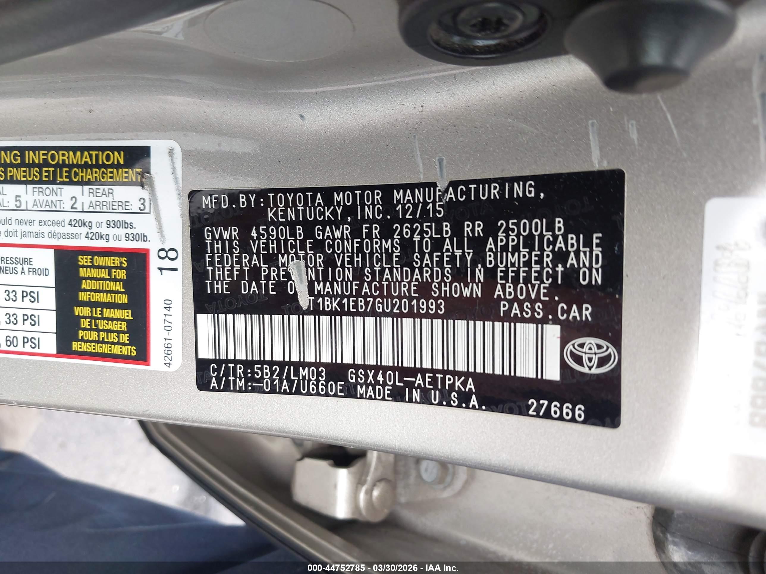 TOYOTA AVALON image 9