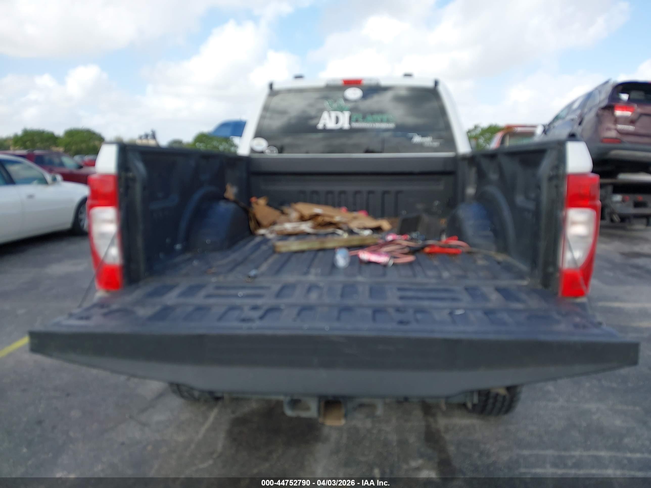 FORD F-350 image 7