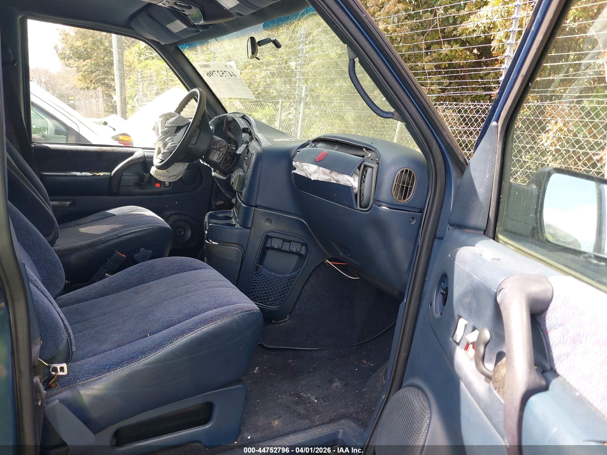 CHEVROLET ASTRO image 5