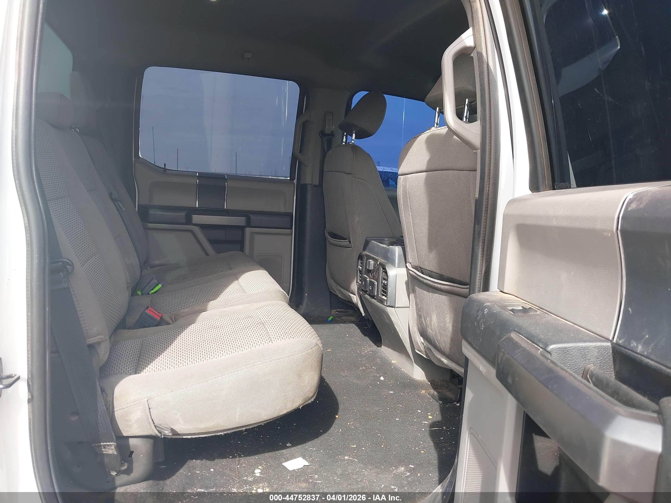FORD F-250 image 8