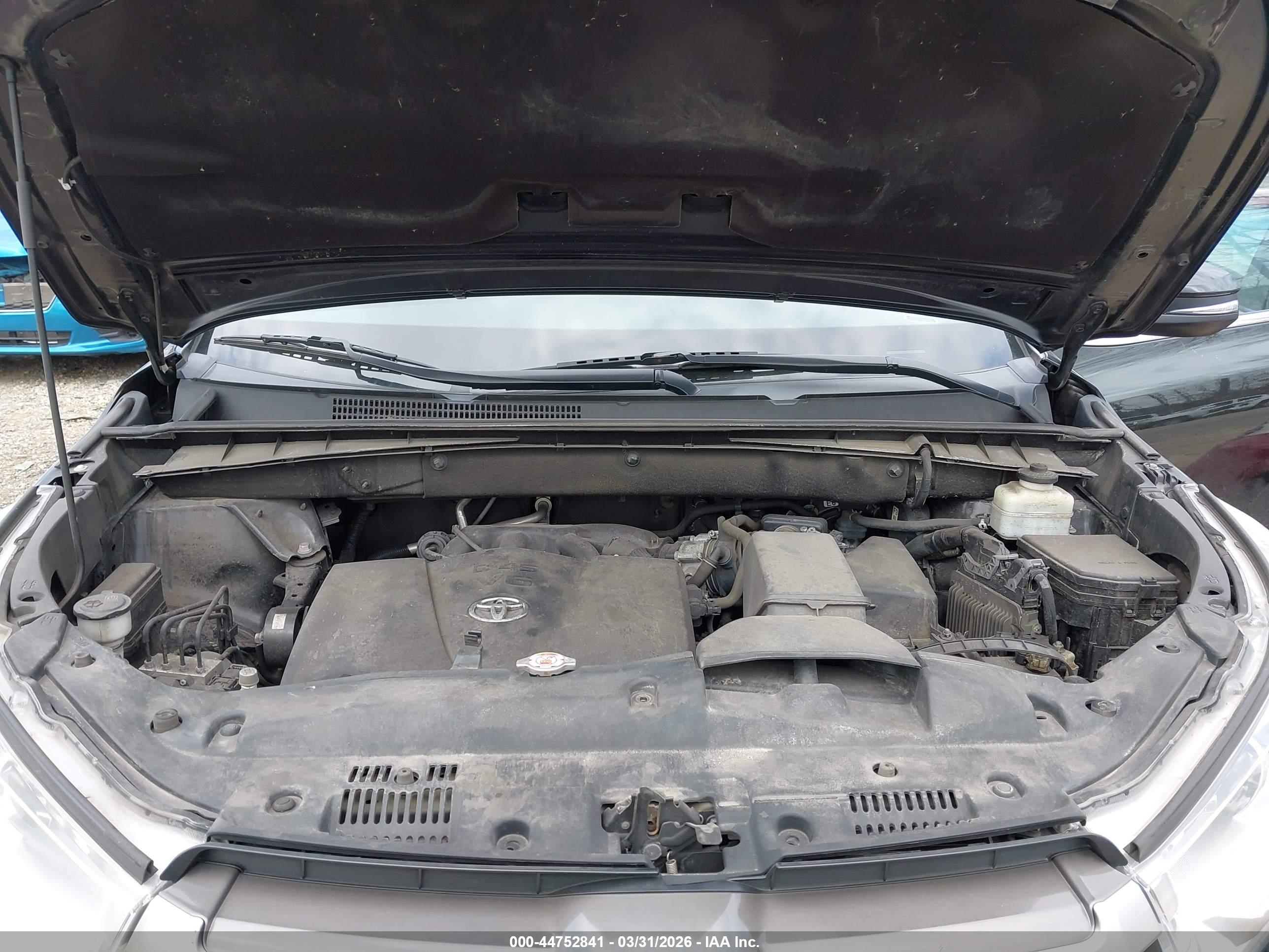 TOYOTA HIGHLANDER image 10