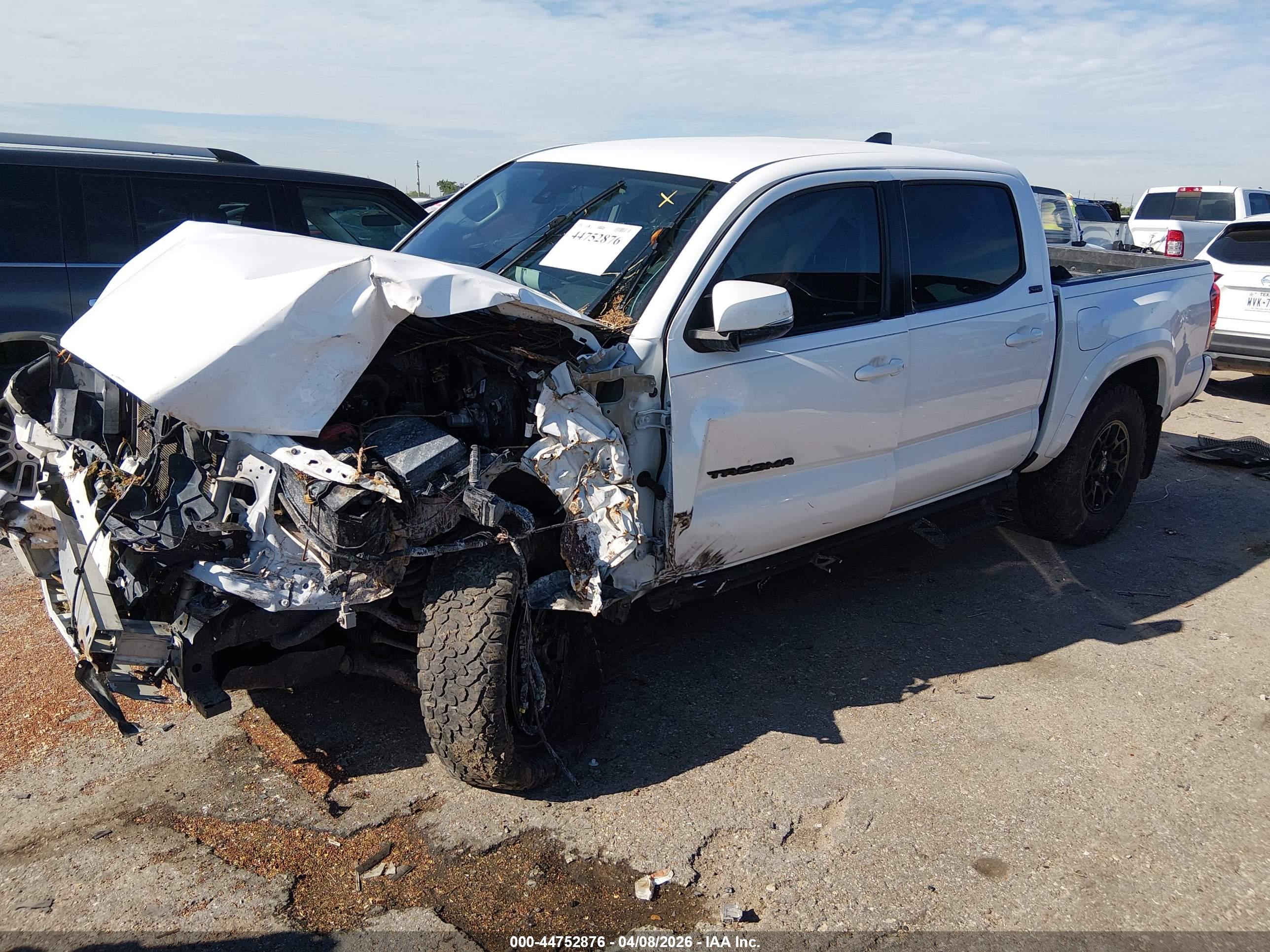TOYOTA TACOMA image 2