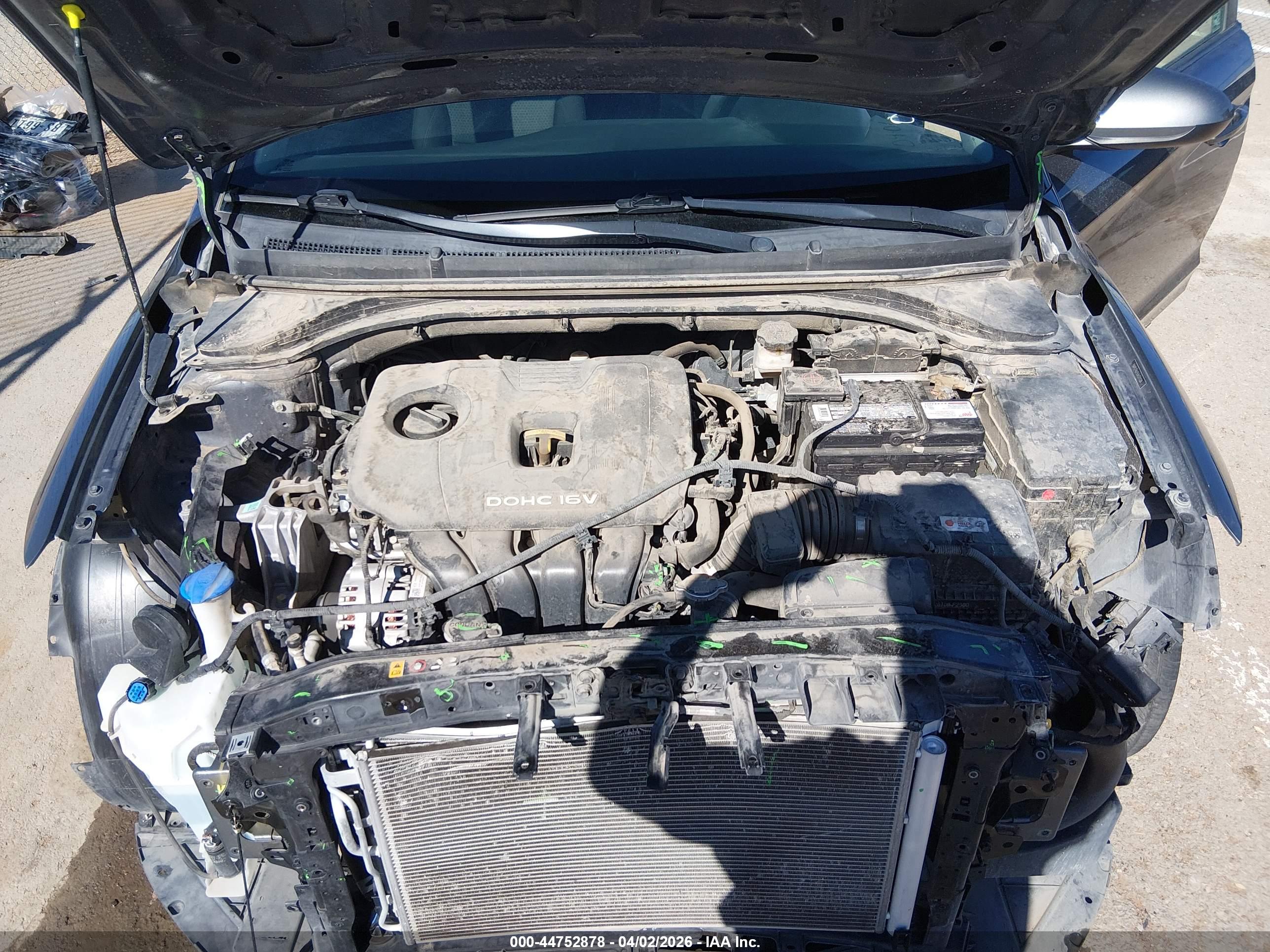HYUNDAI ELANTRA image 10