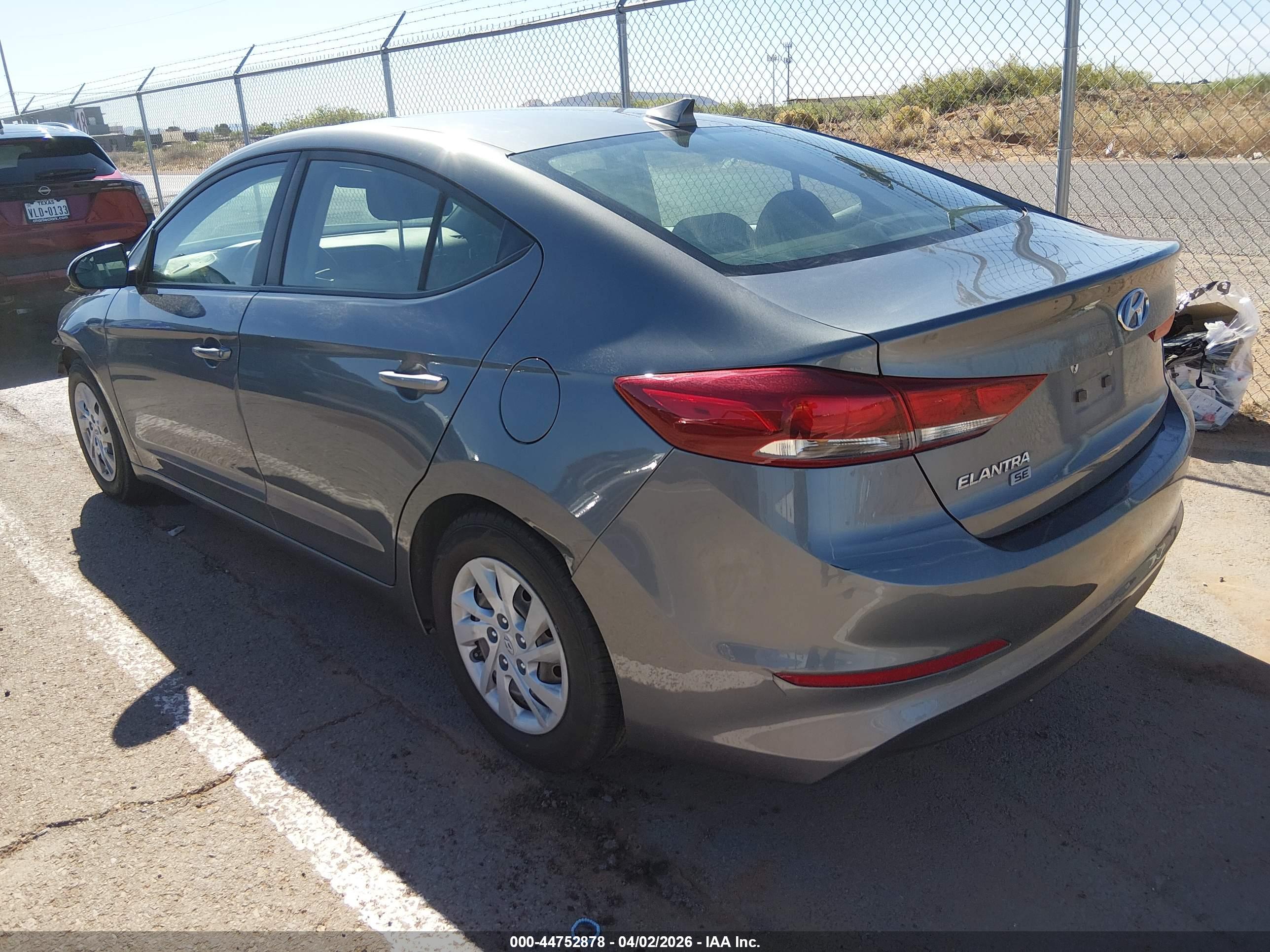 HYUNDAI ELANTRA image 3