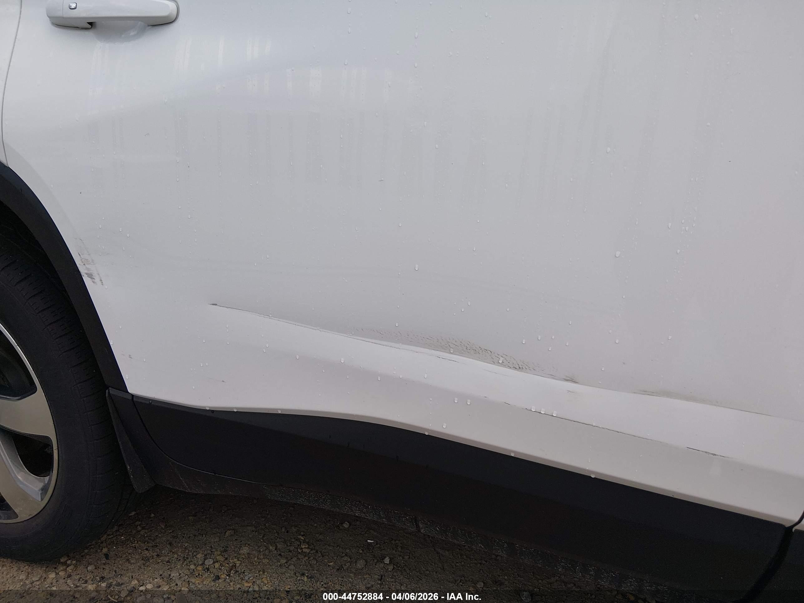 CHEVROLET TRAVERSE image 6