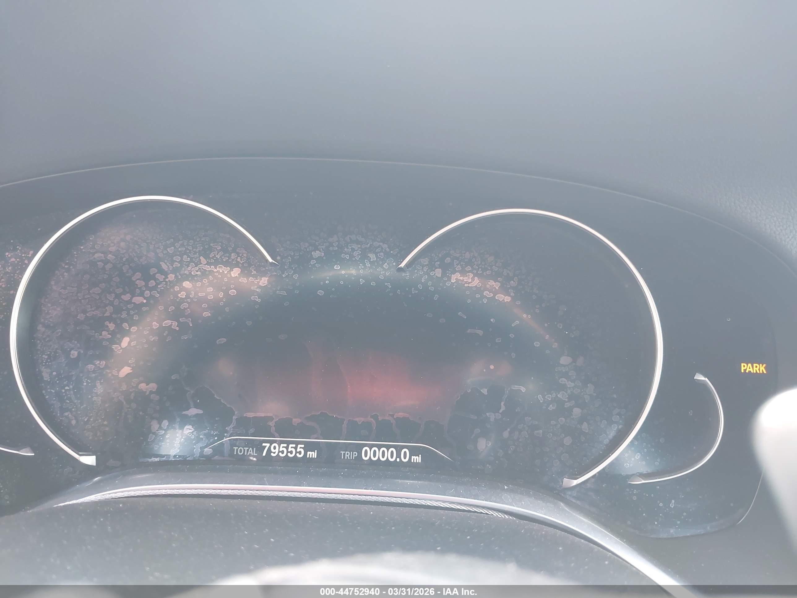 BMW 750I image 7