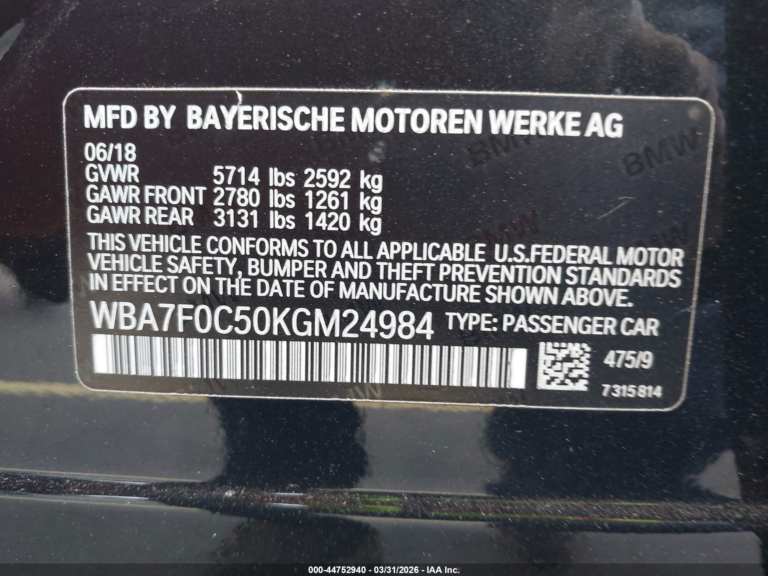 BMW 750I image 9