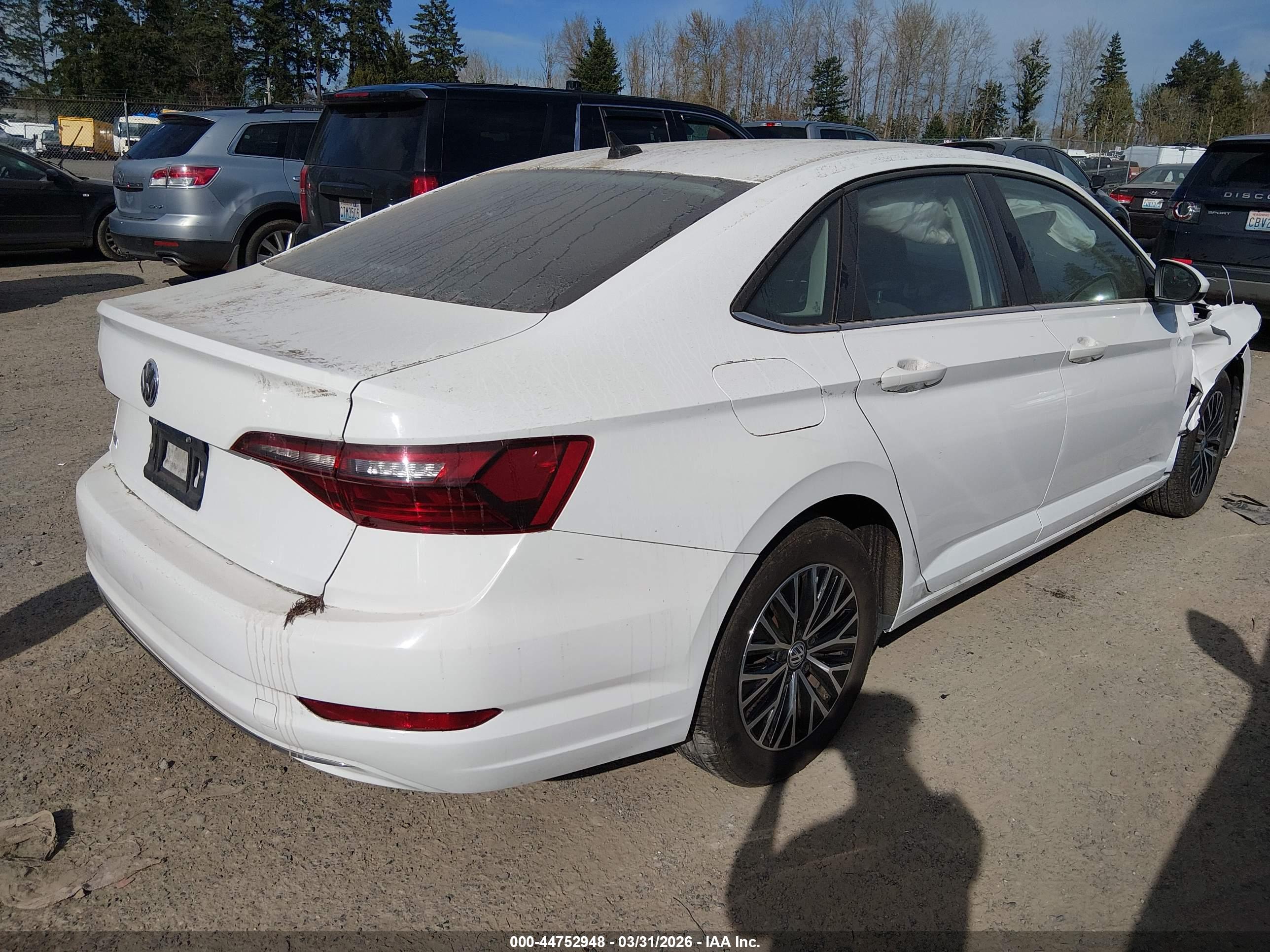 VOLKSWAGEN JETTA image 4