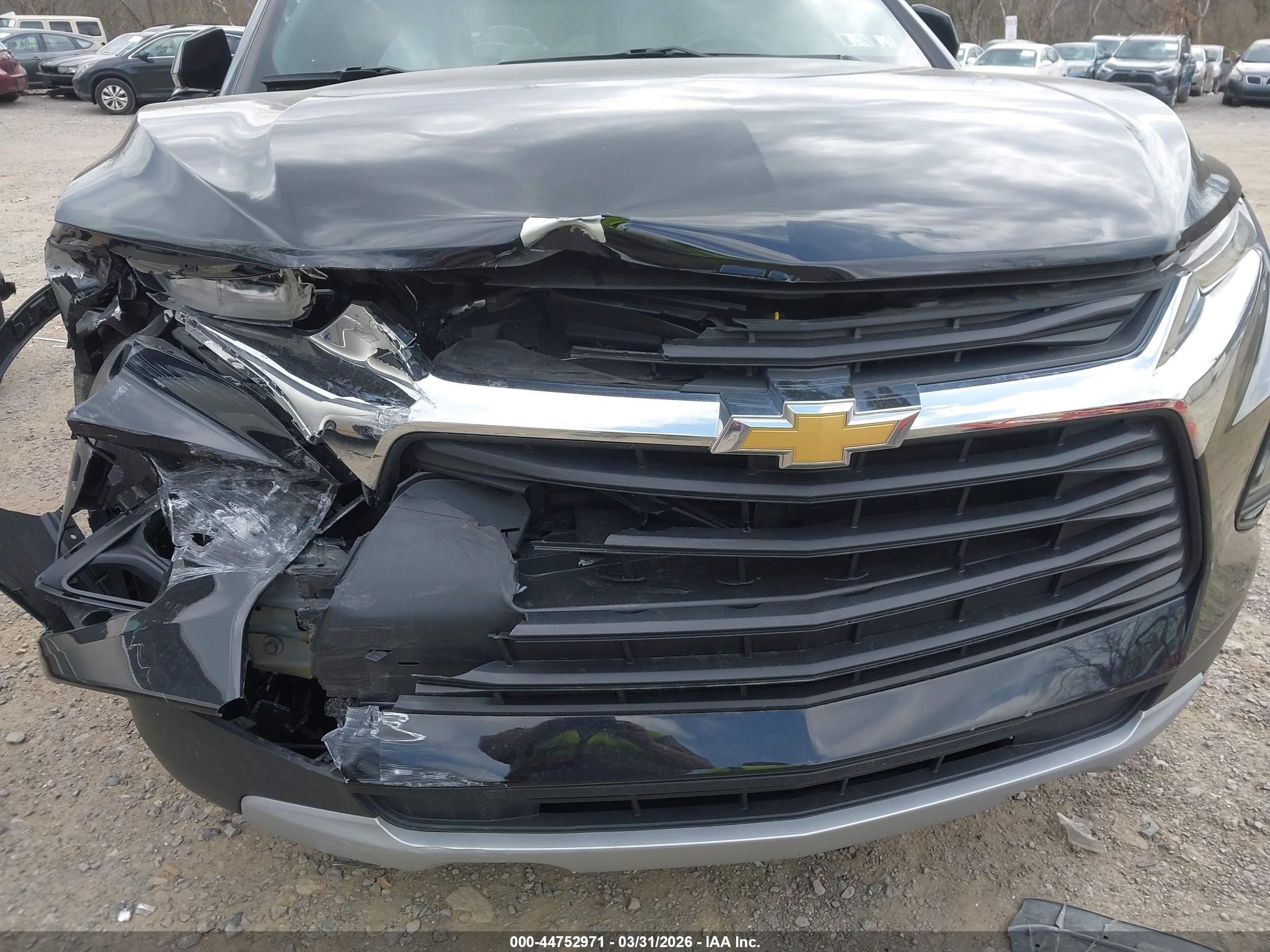 CHEVROLET BLAZER image 6