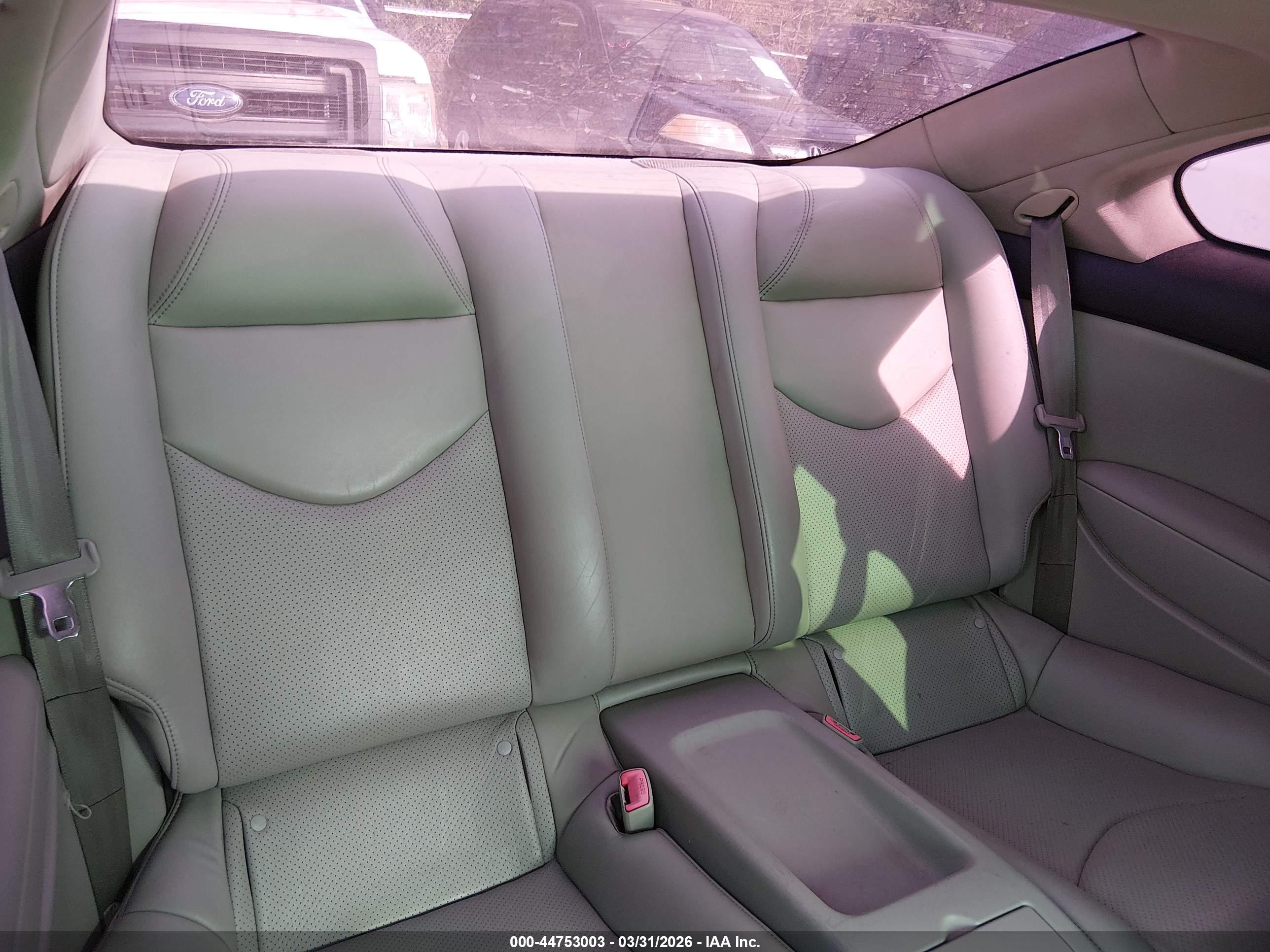 INFINITI G37 image 8