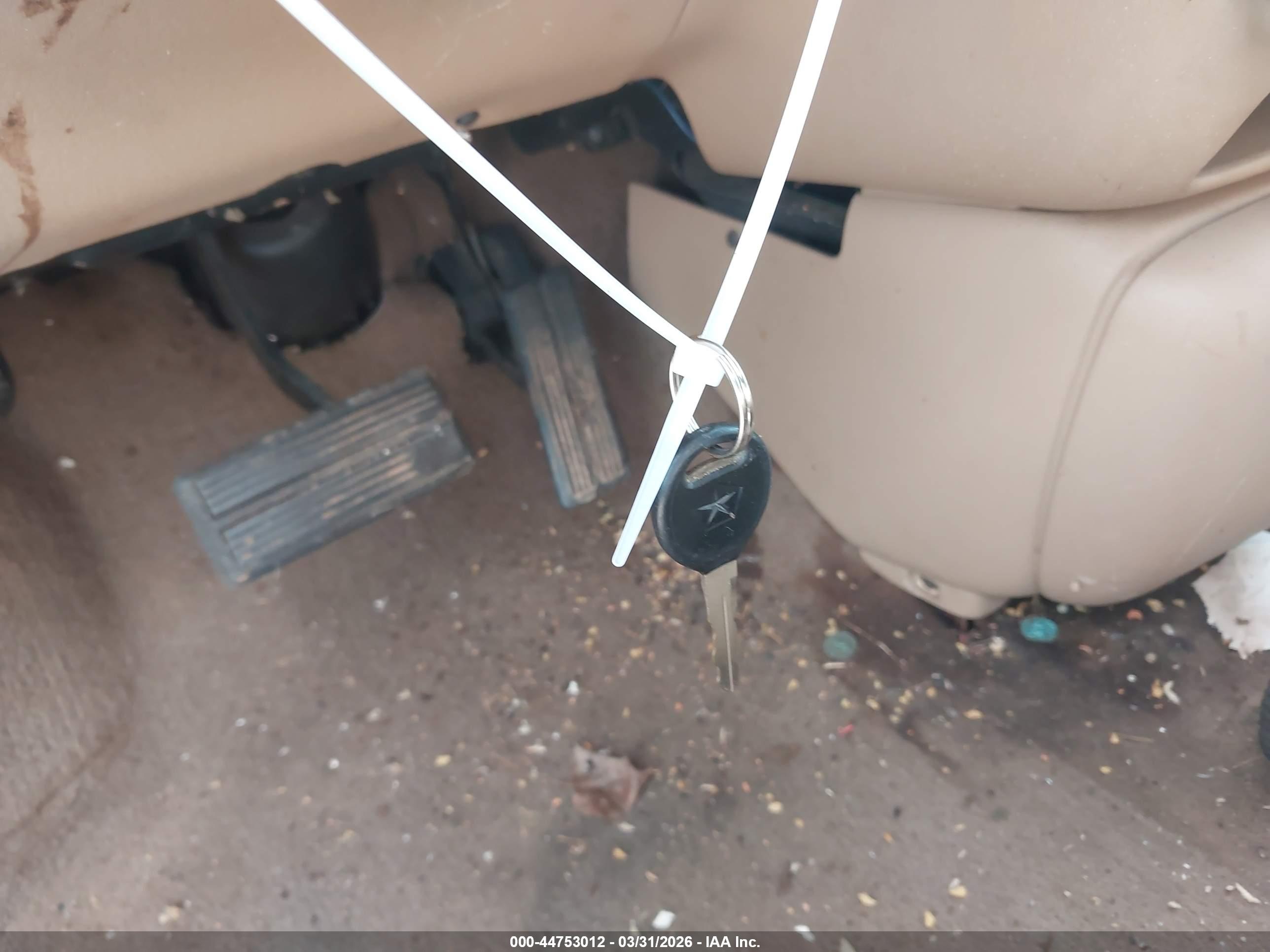 CHRYSLER TOWN image 11