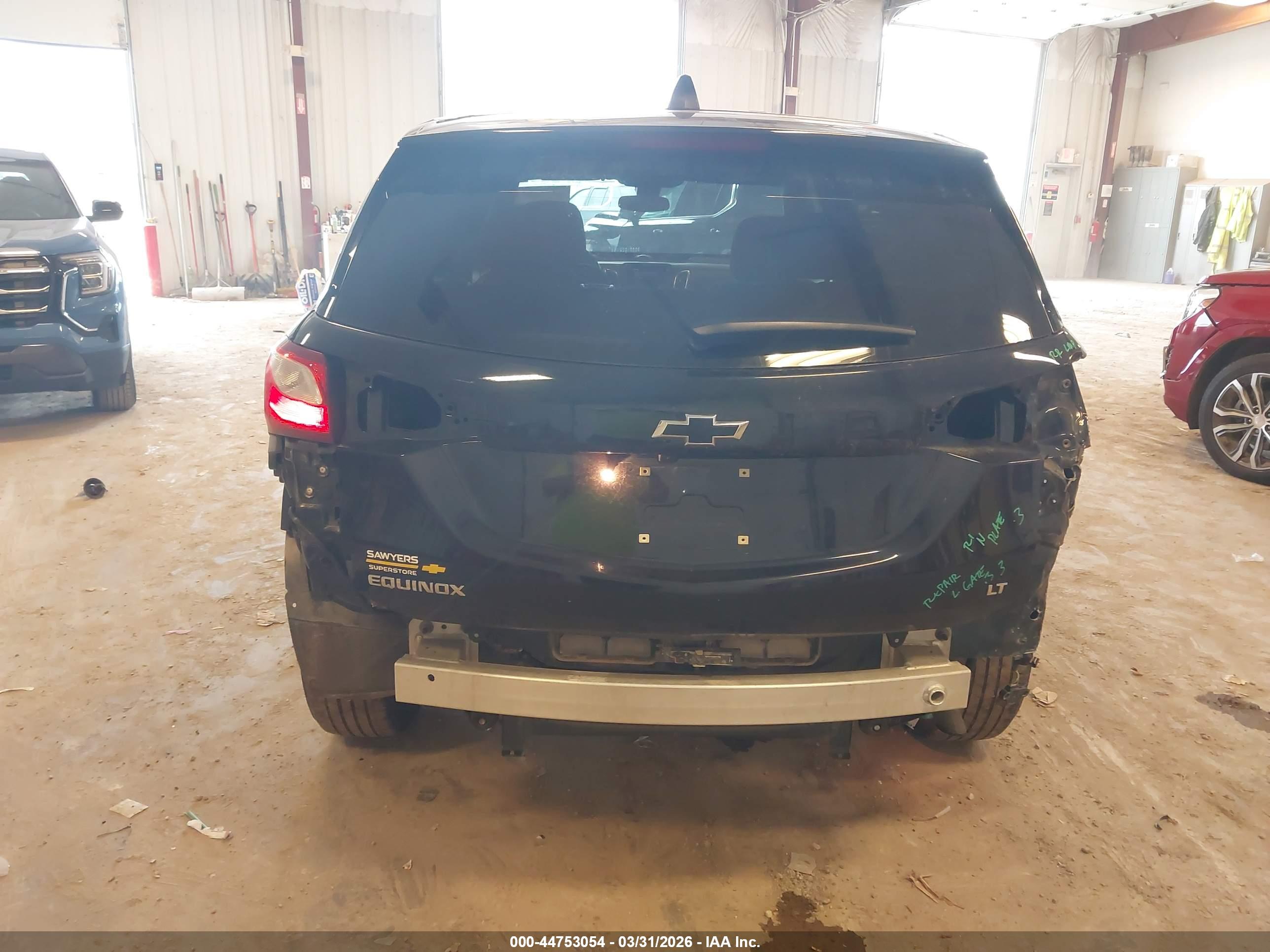 CHEVROLET EQUINOX image 6