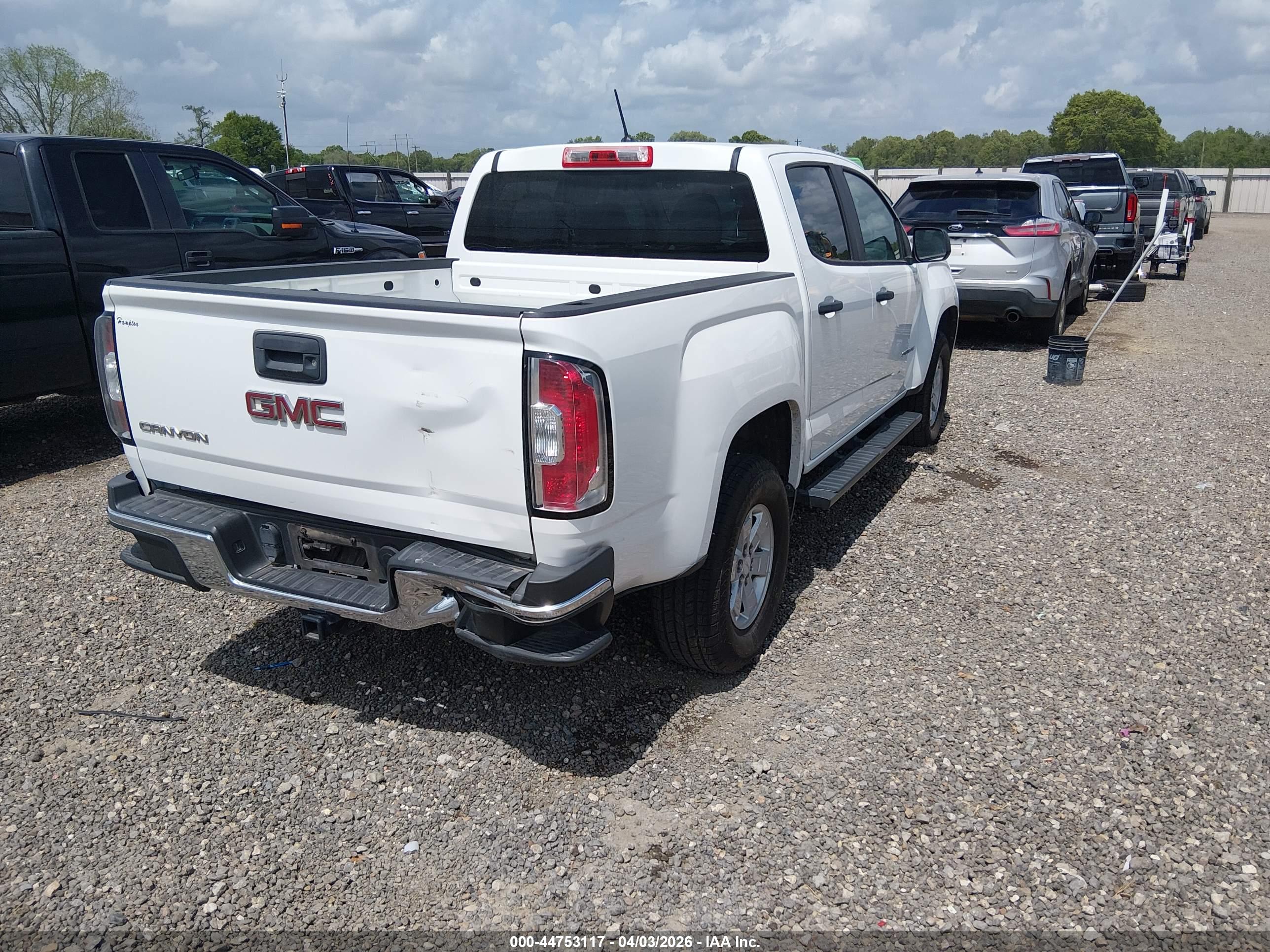 GMC CANYON image 4
