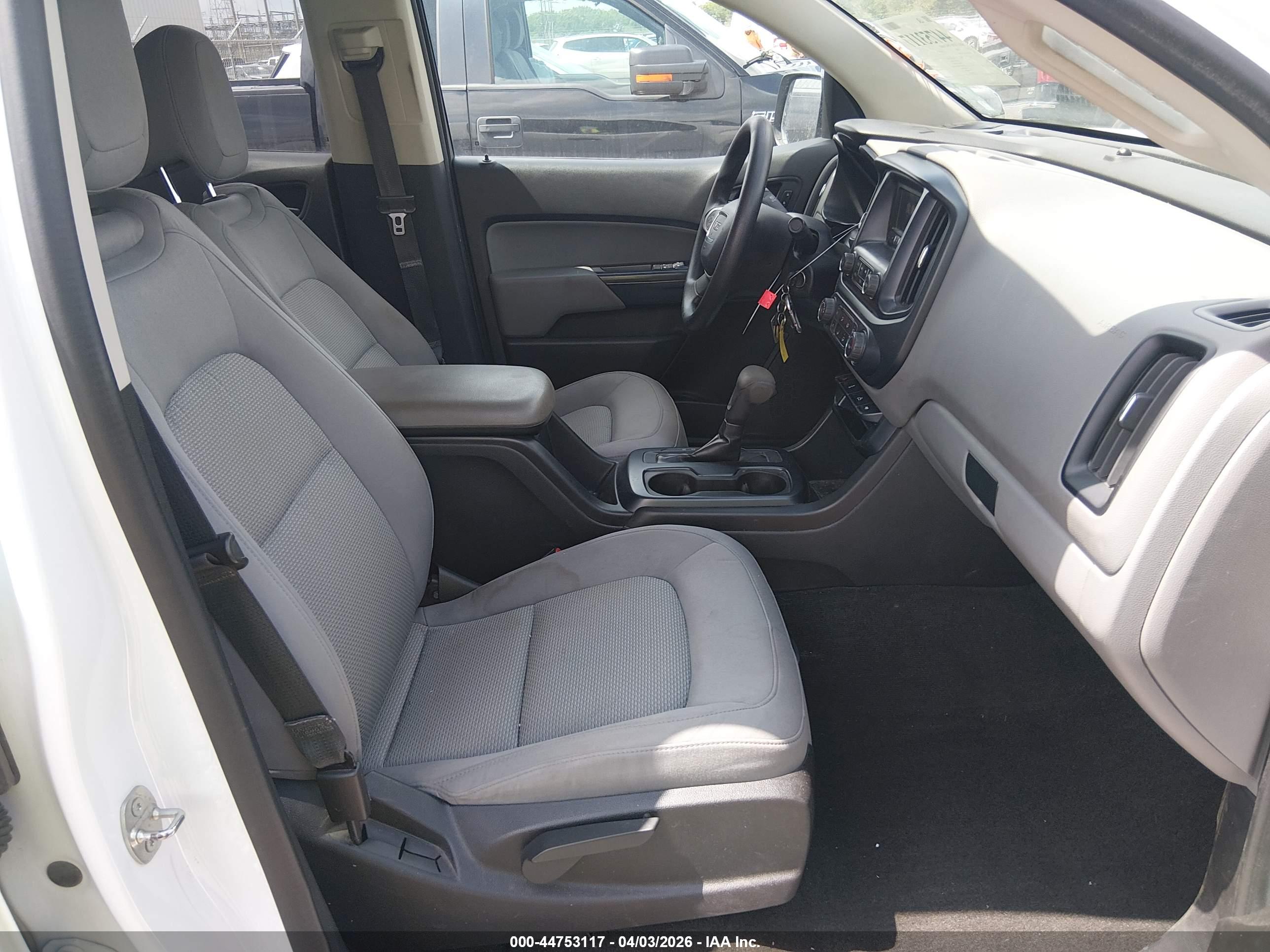 GMC CANYON image 5