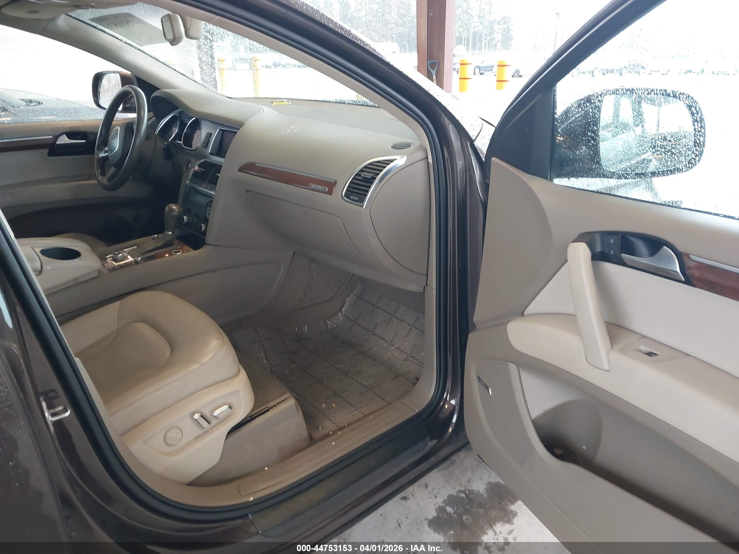 AUDI Q7 image 5