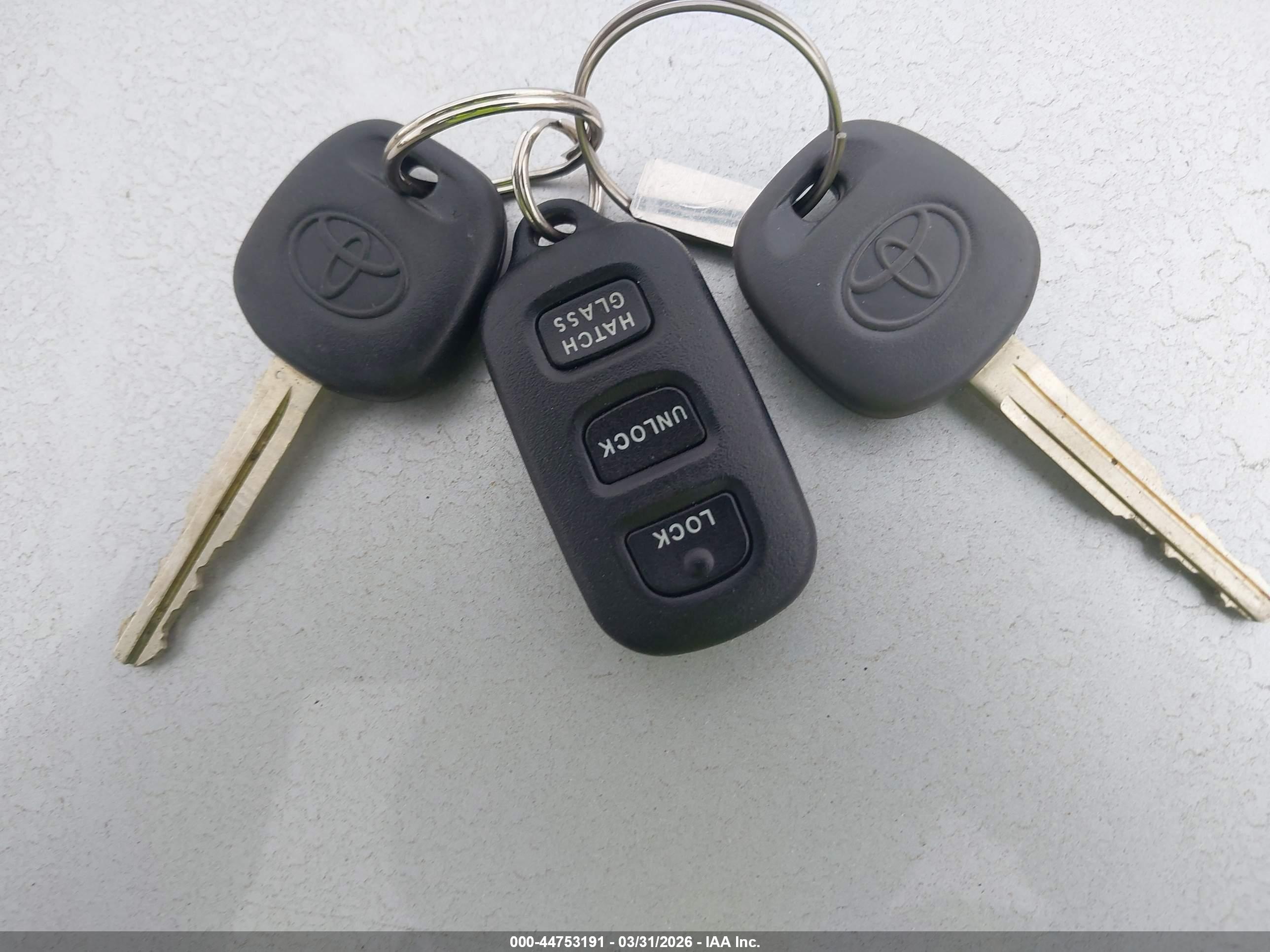 TOYOTA MATRIX image 11