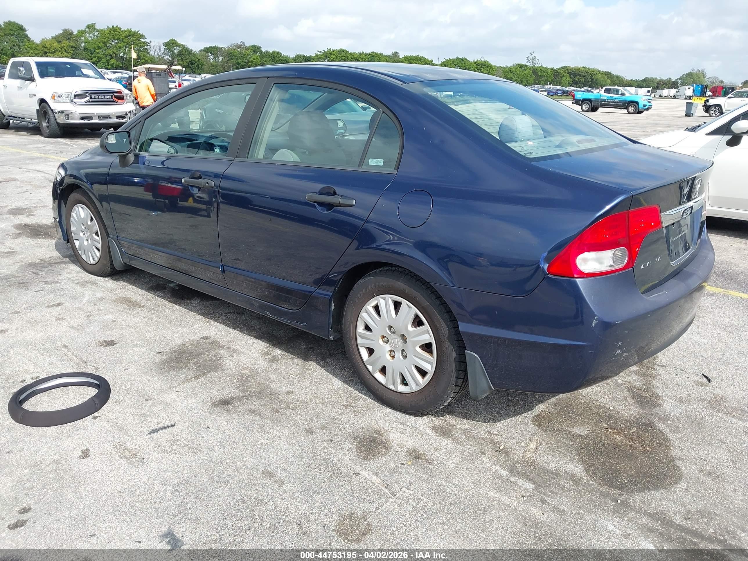 HONDA CIVIC image 3