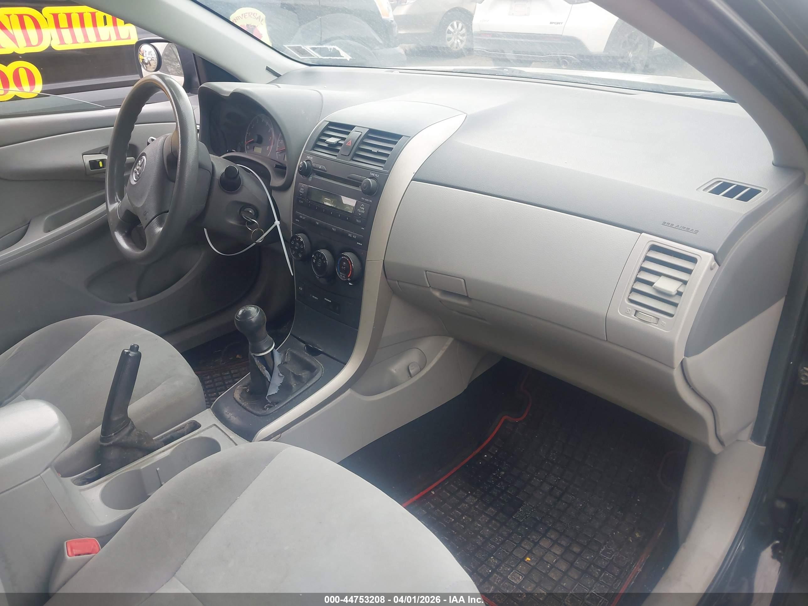TOYOTA COROLLA image 5