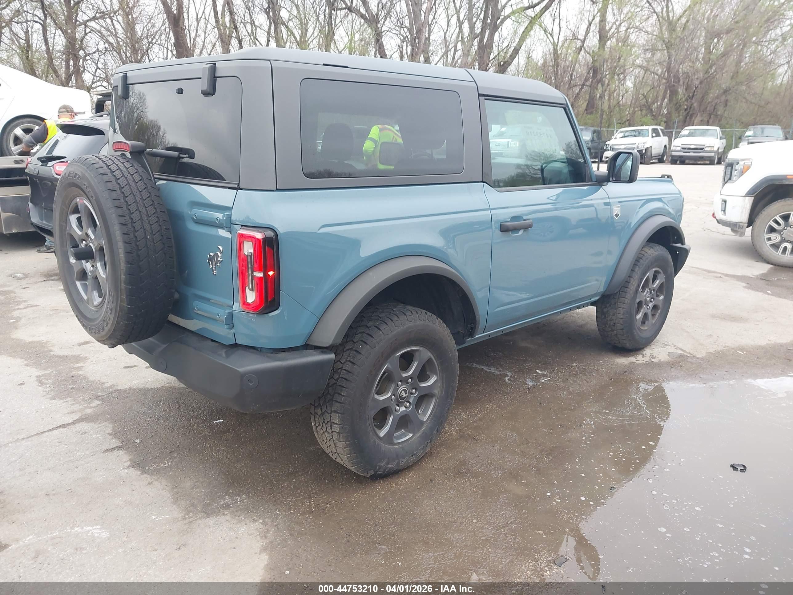 FORD BRONCO image 4