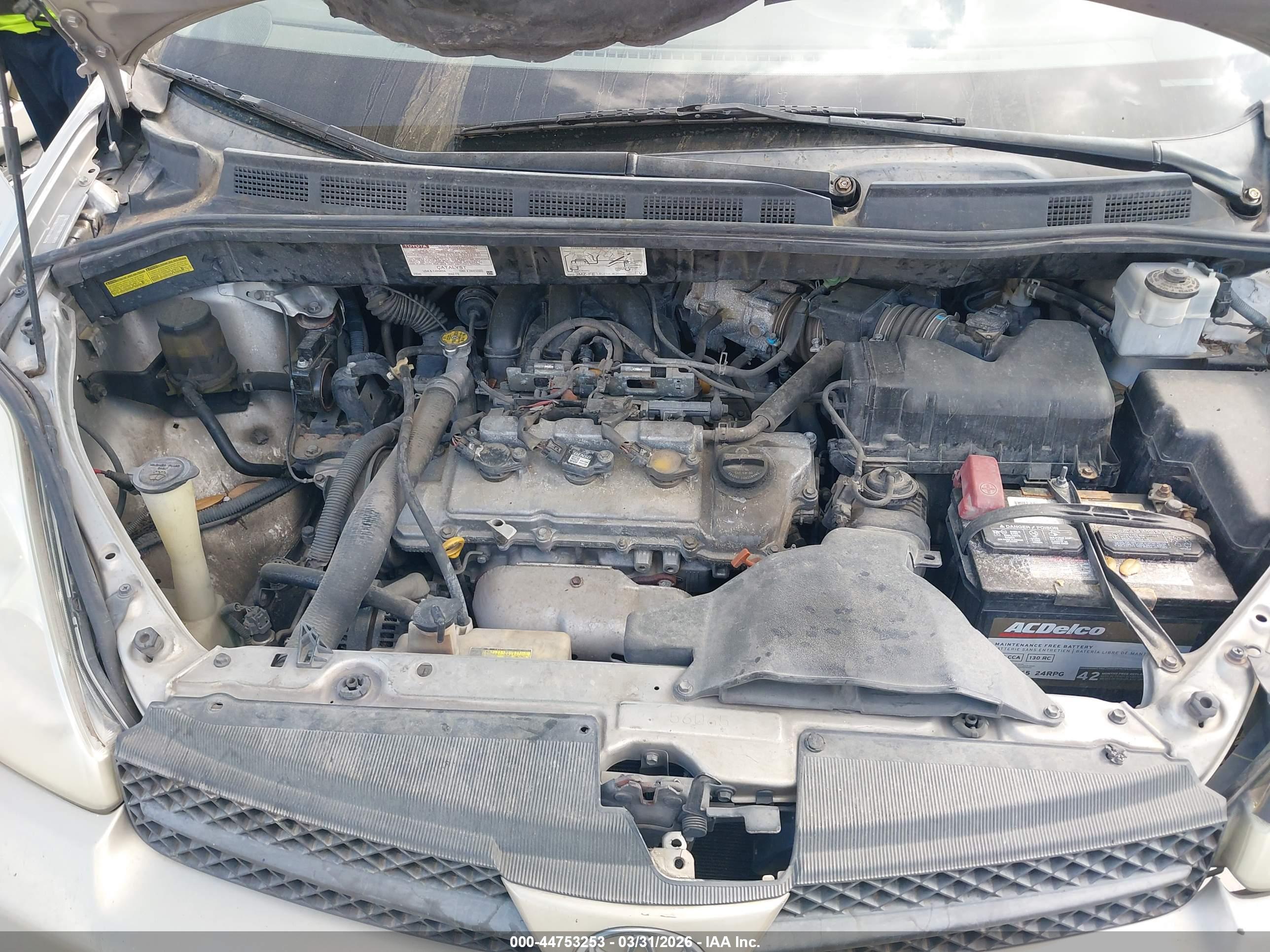 TOYOTA SIENNA image 10