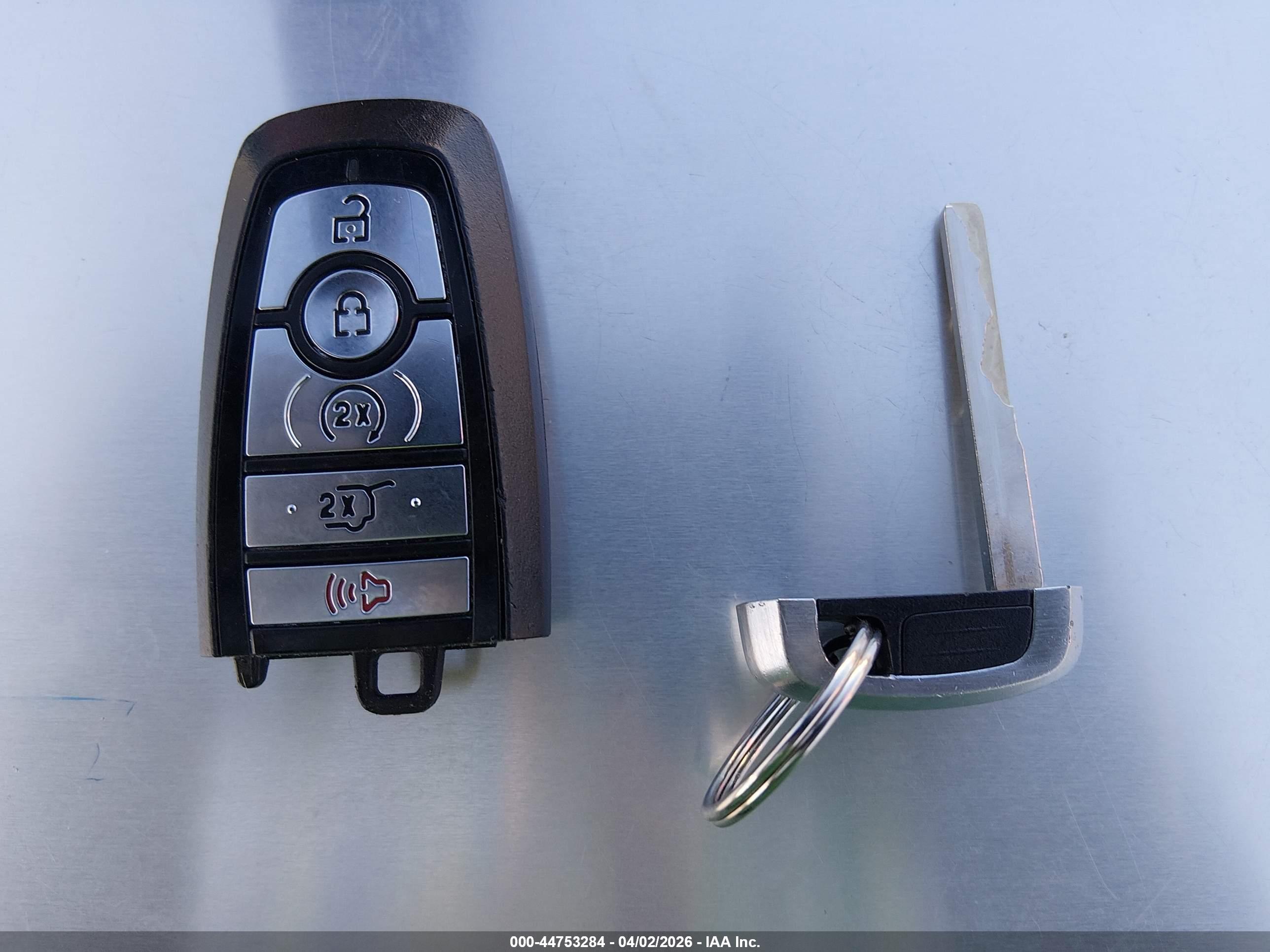 FORD EXPLORER image 11