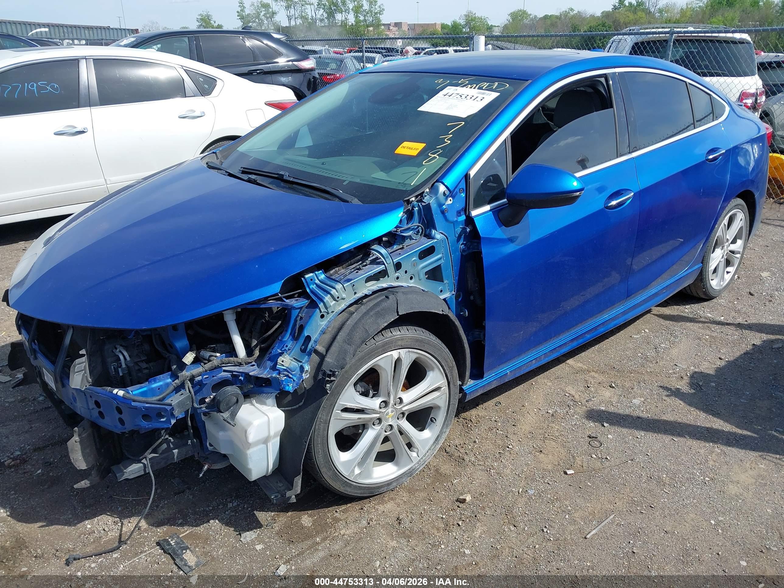 CHEVROLET CRUZE image 2