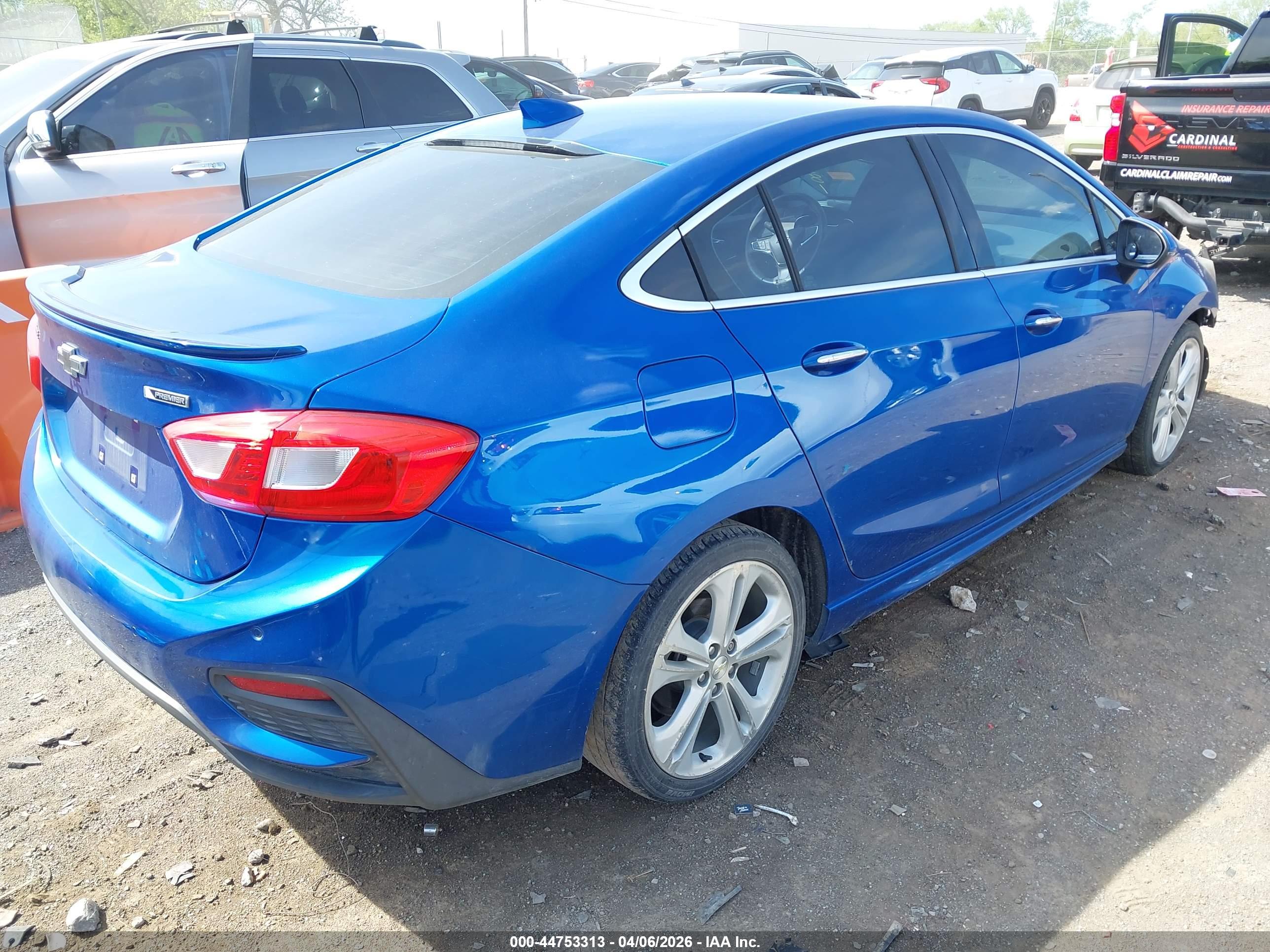 CHEVROLET CRUZE image 4