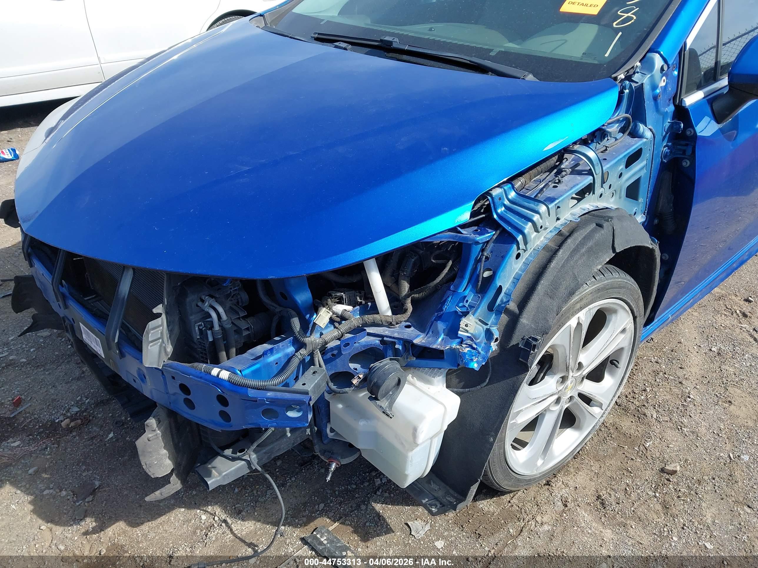 CHEVROLET CRUZE image 6