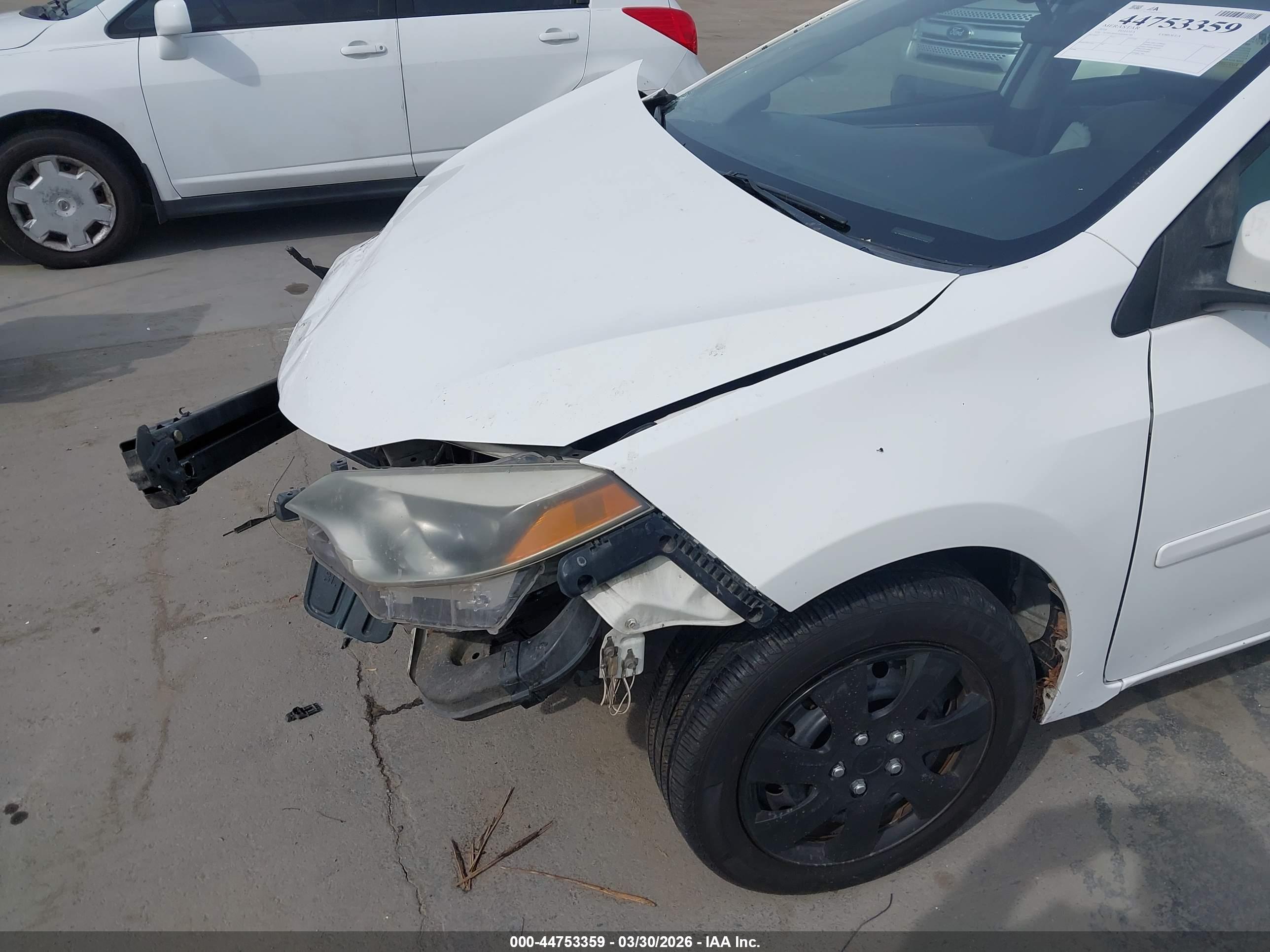 TOYOTA COROLLA image 6