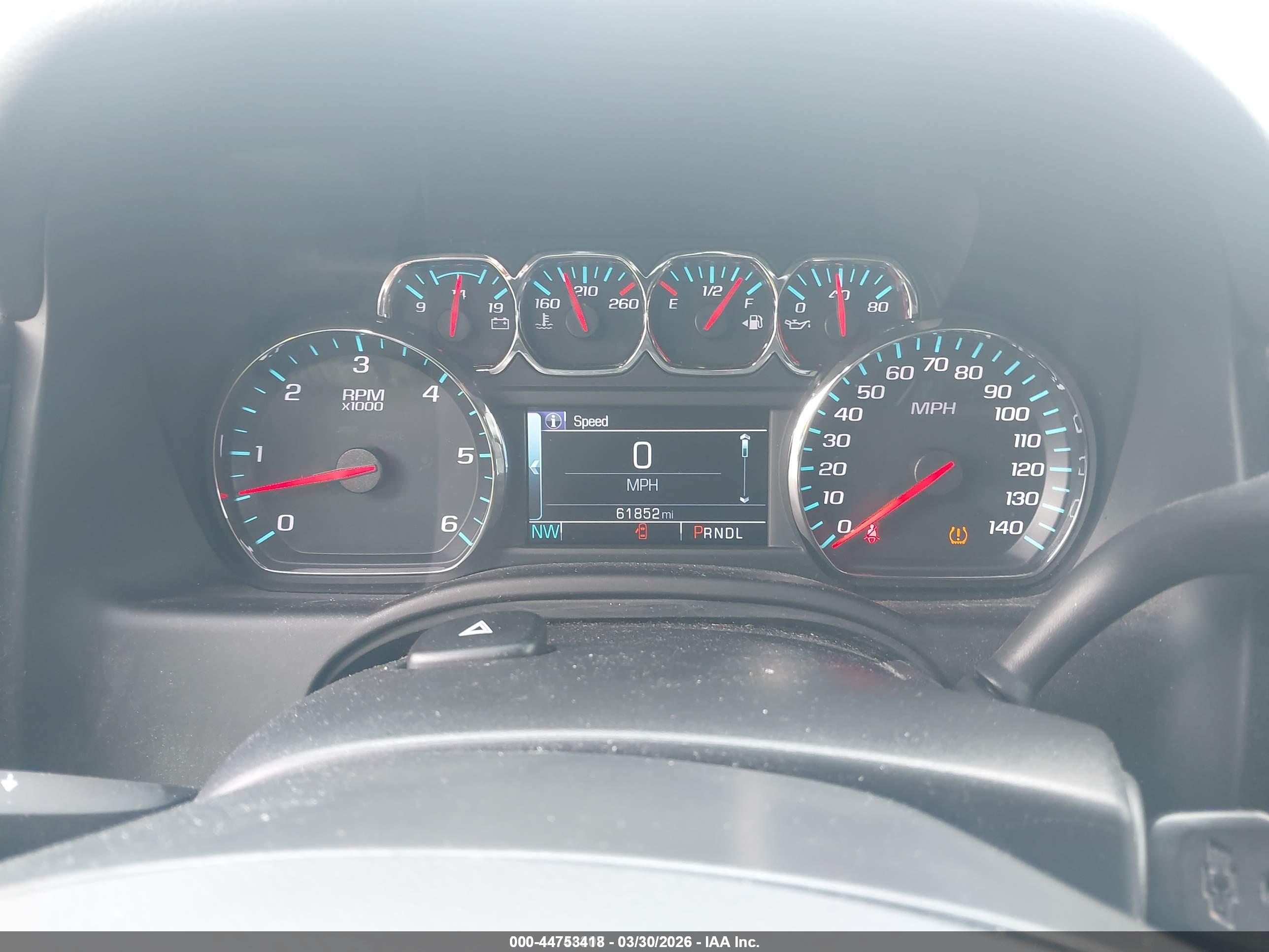 CHEVROLET SUBURBAN image 7