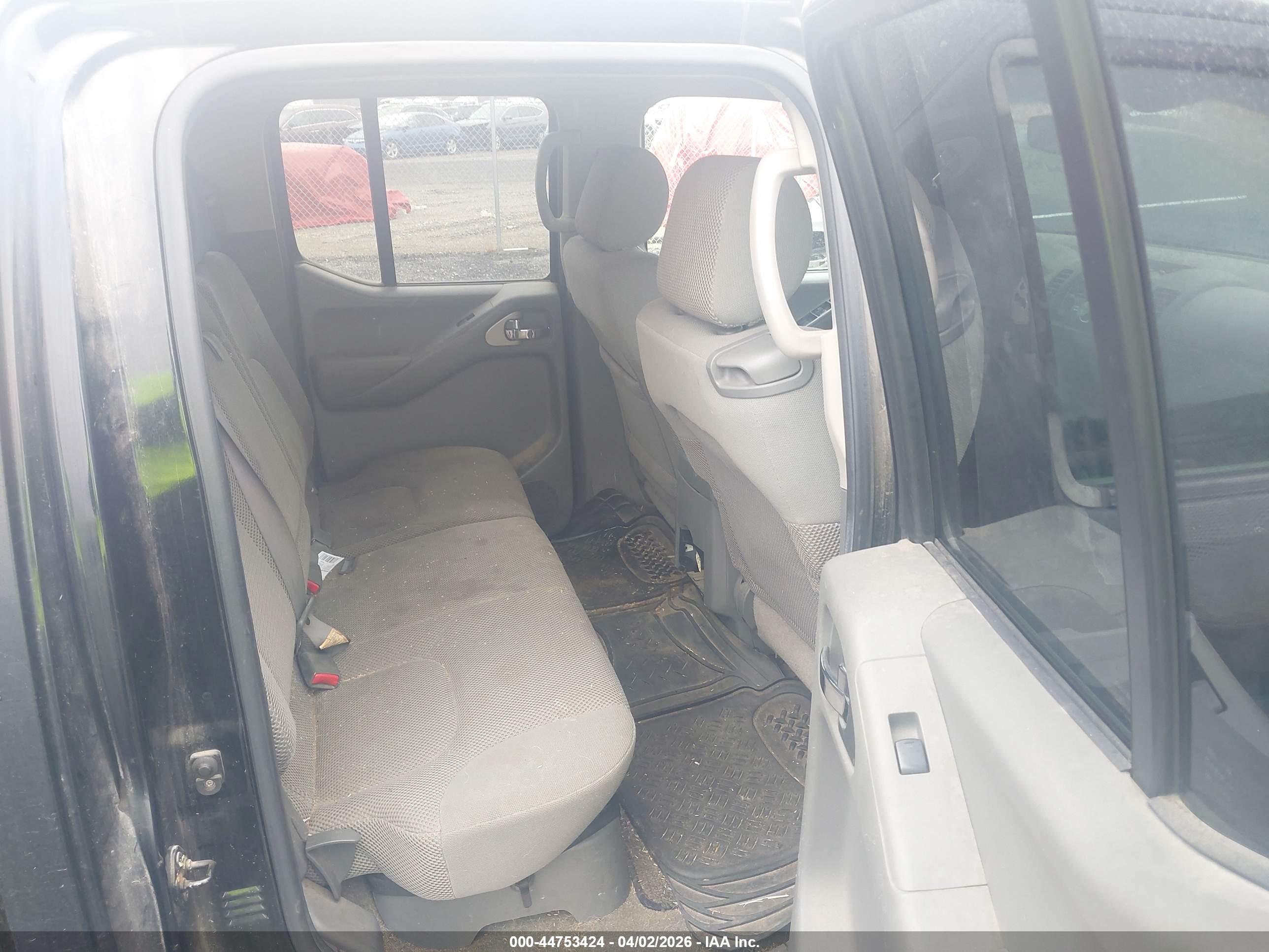 NISSAN FRONTIER image 8