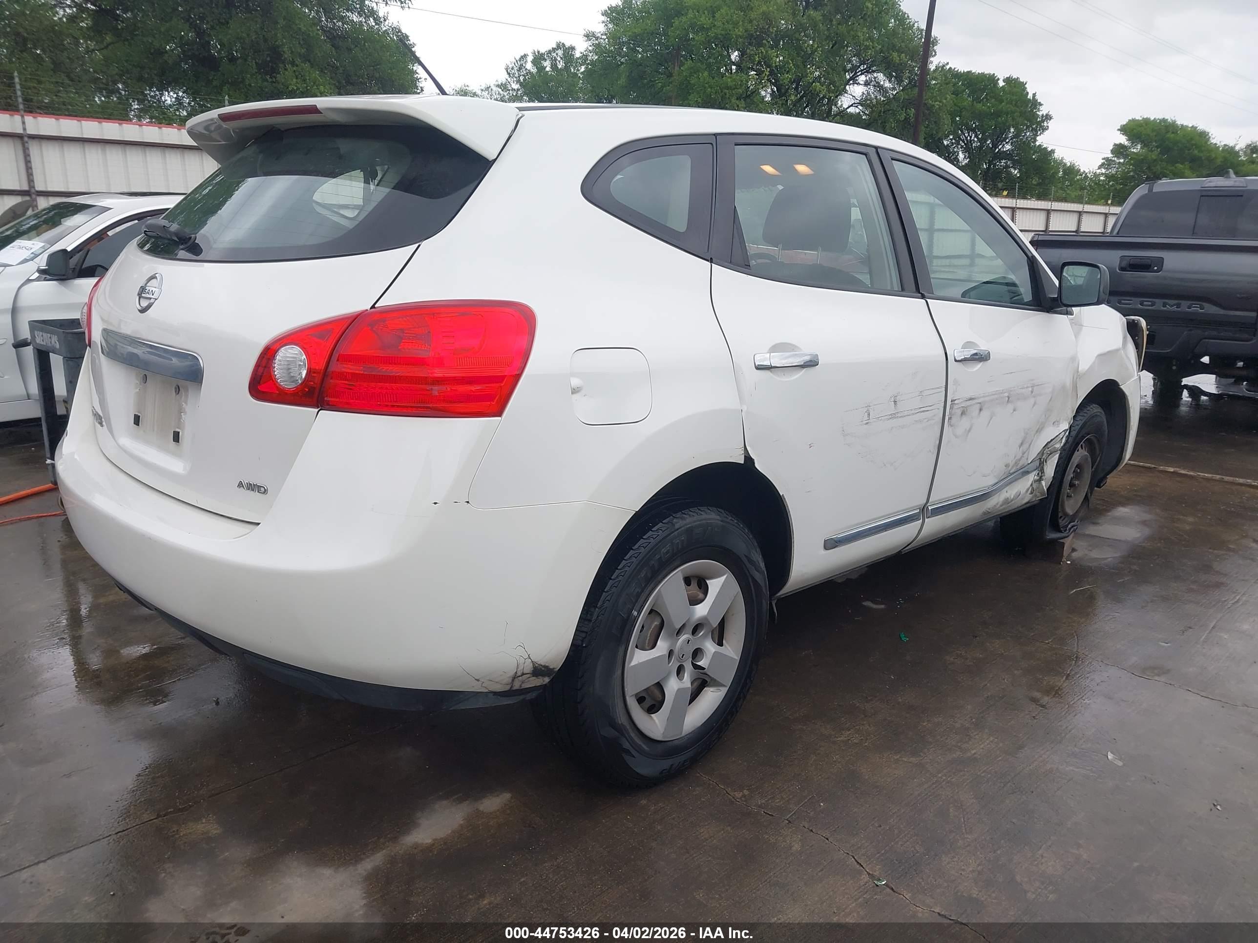NISSAN ROGUE image 4