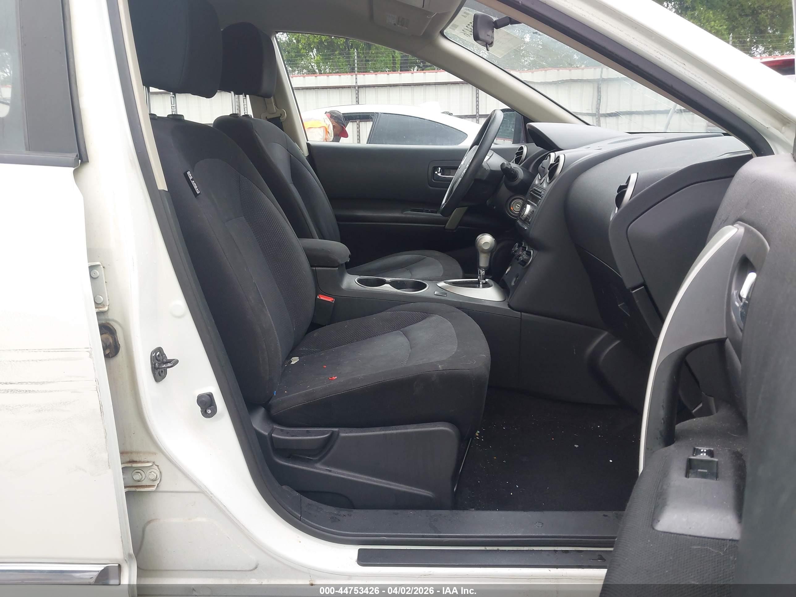 NISSAN ROGUE image 5