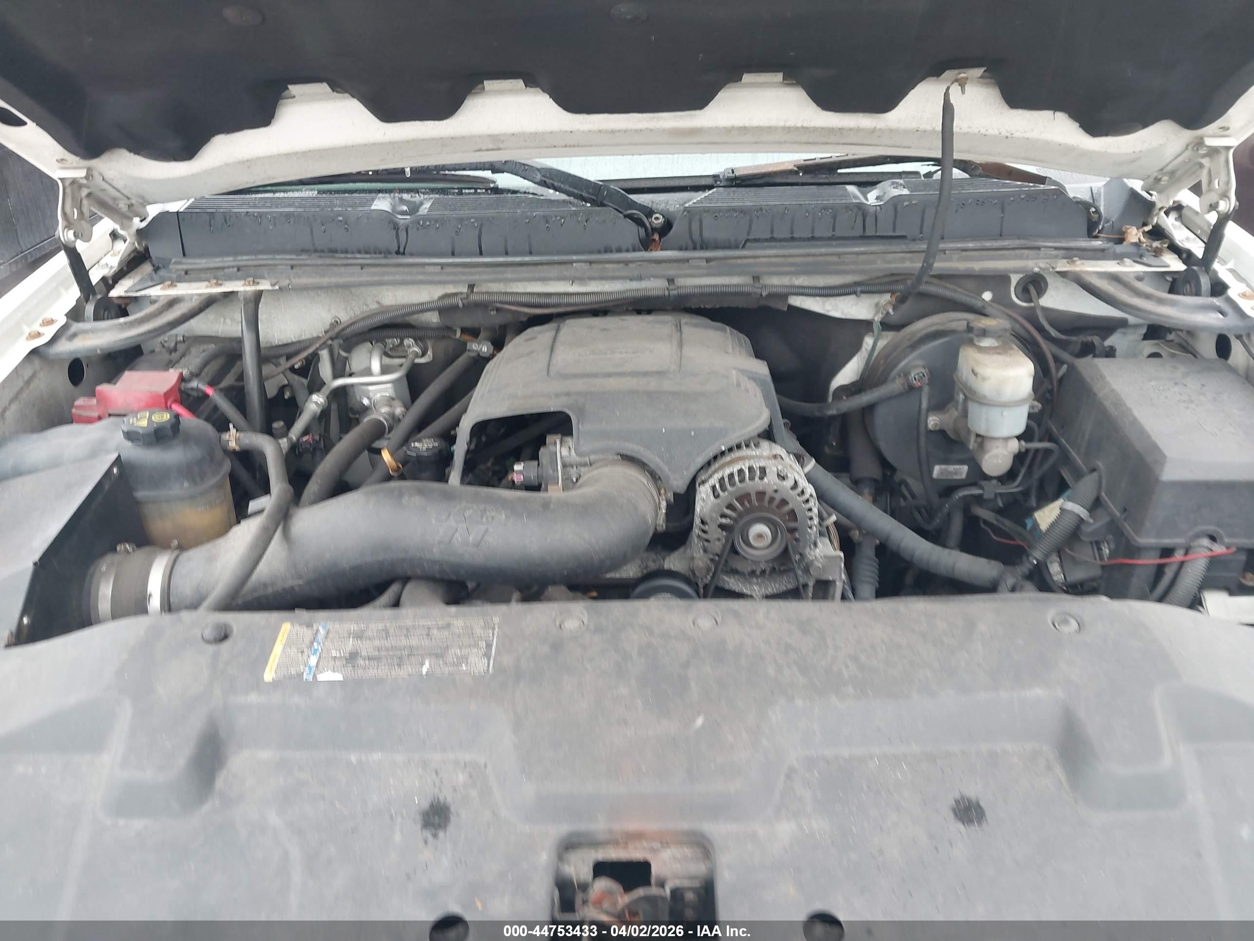 CHEVROLET SILVERADO image 10