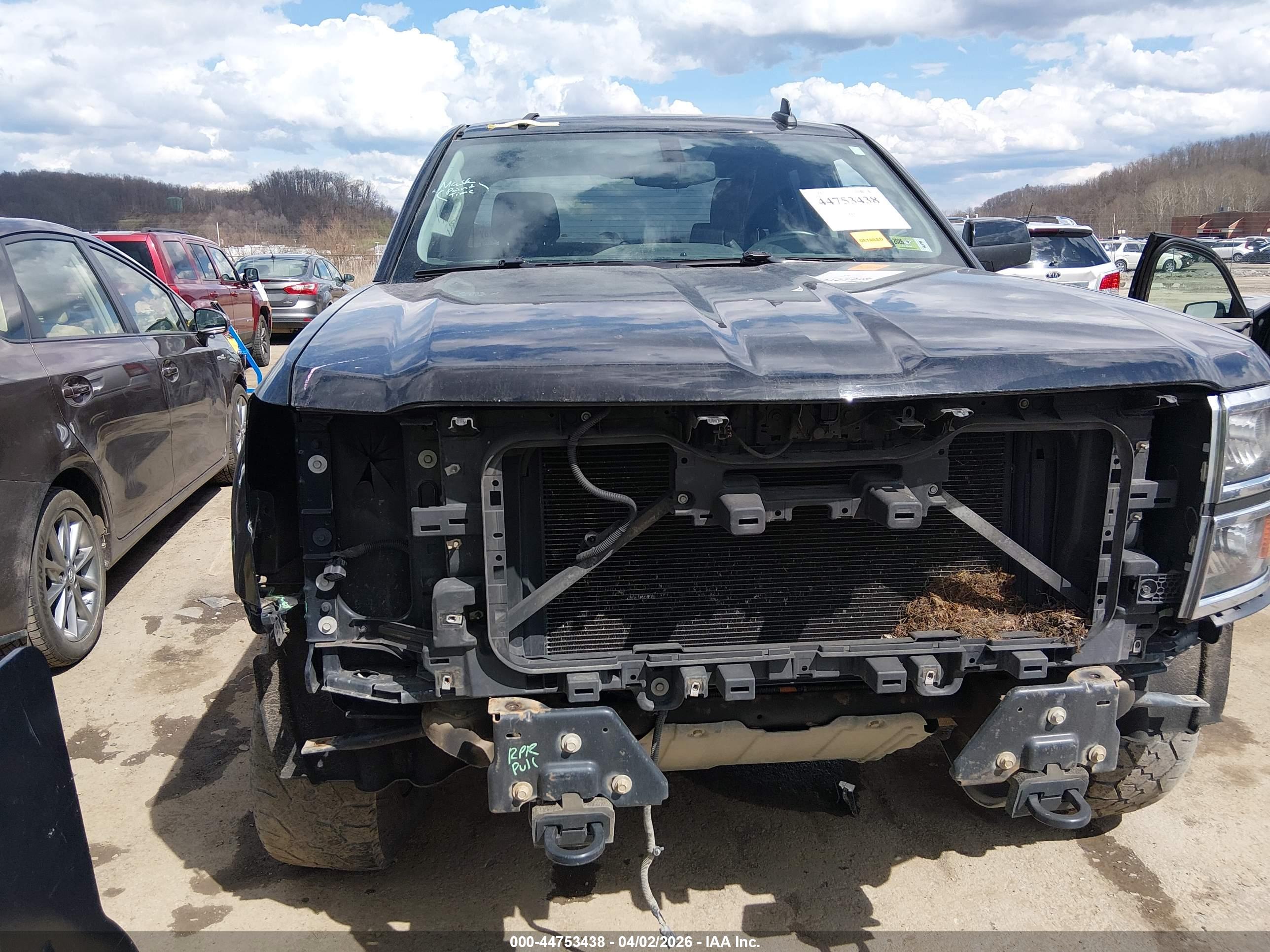 CHEVROLET SILVERADO image 6