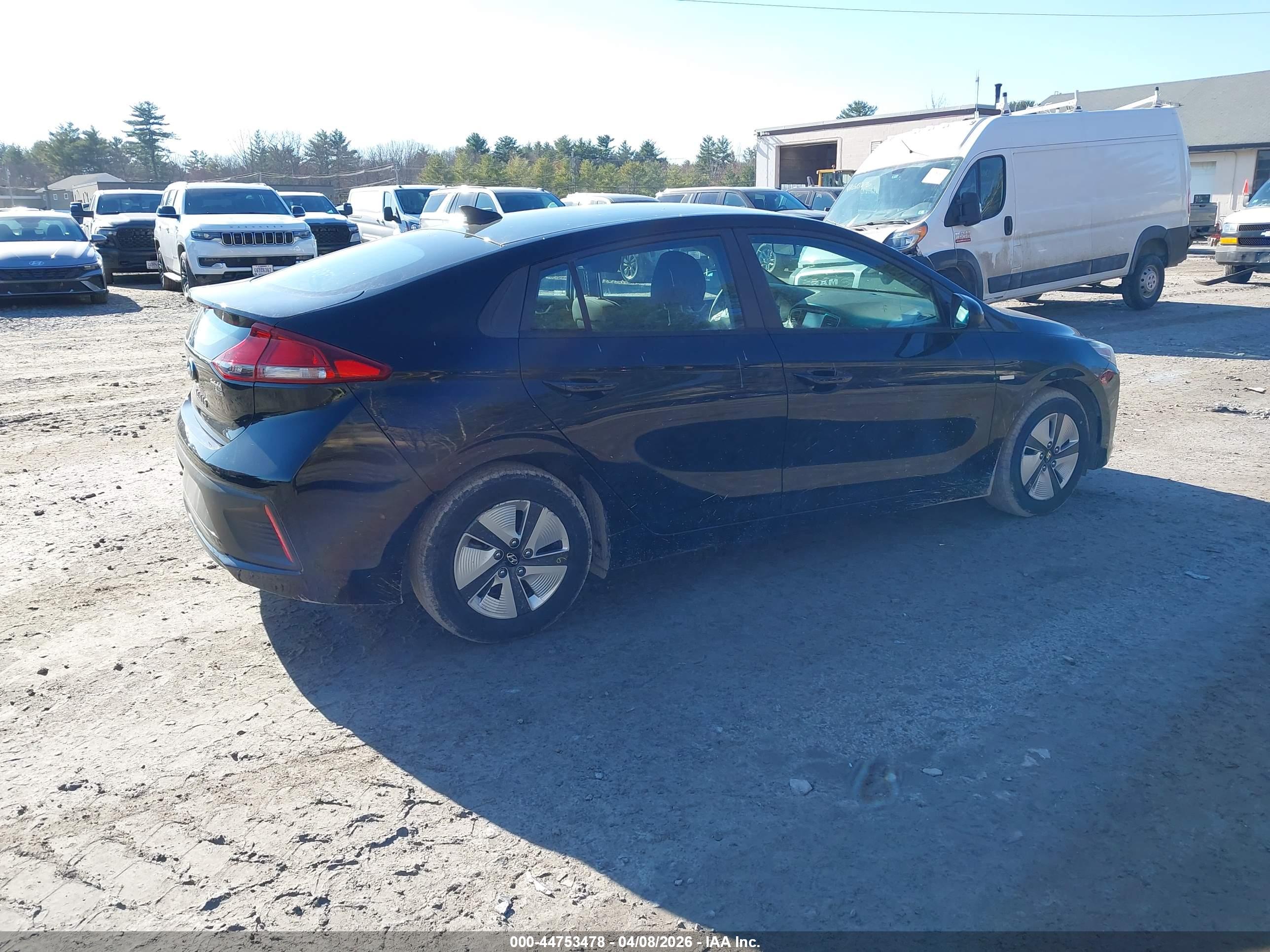 HYUNDAI IONIQ image 4