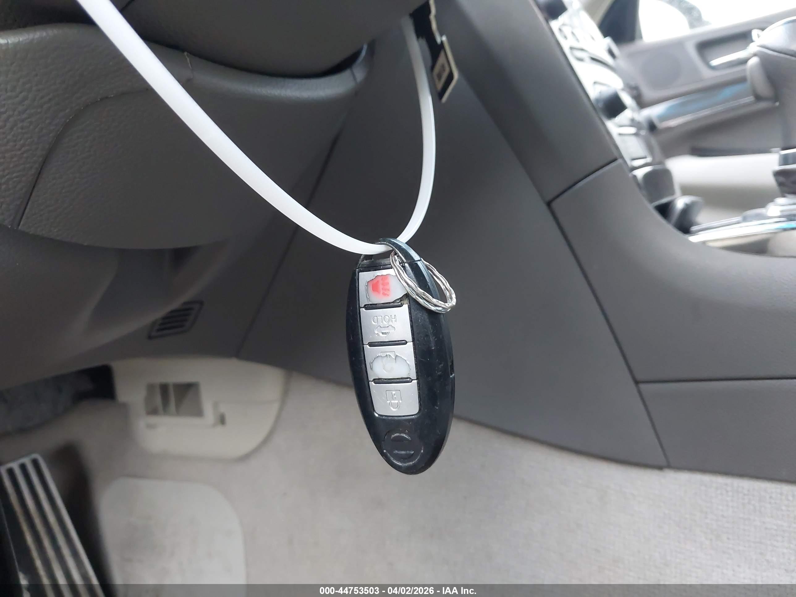 INFINITI G37X image 11