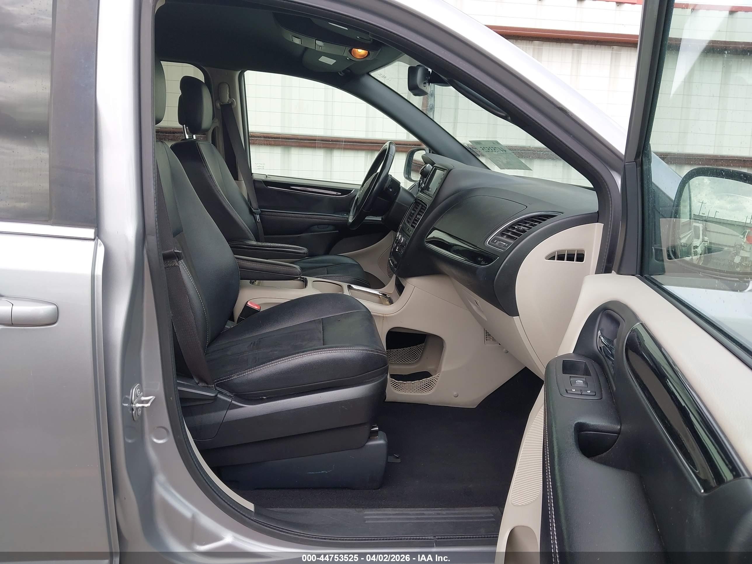 DODGE GRAND image 5