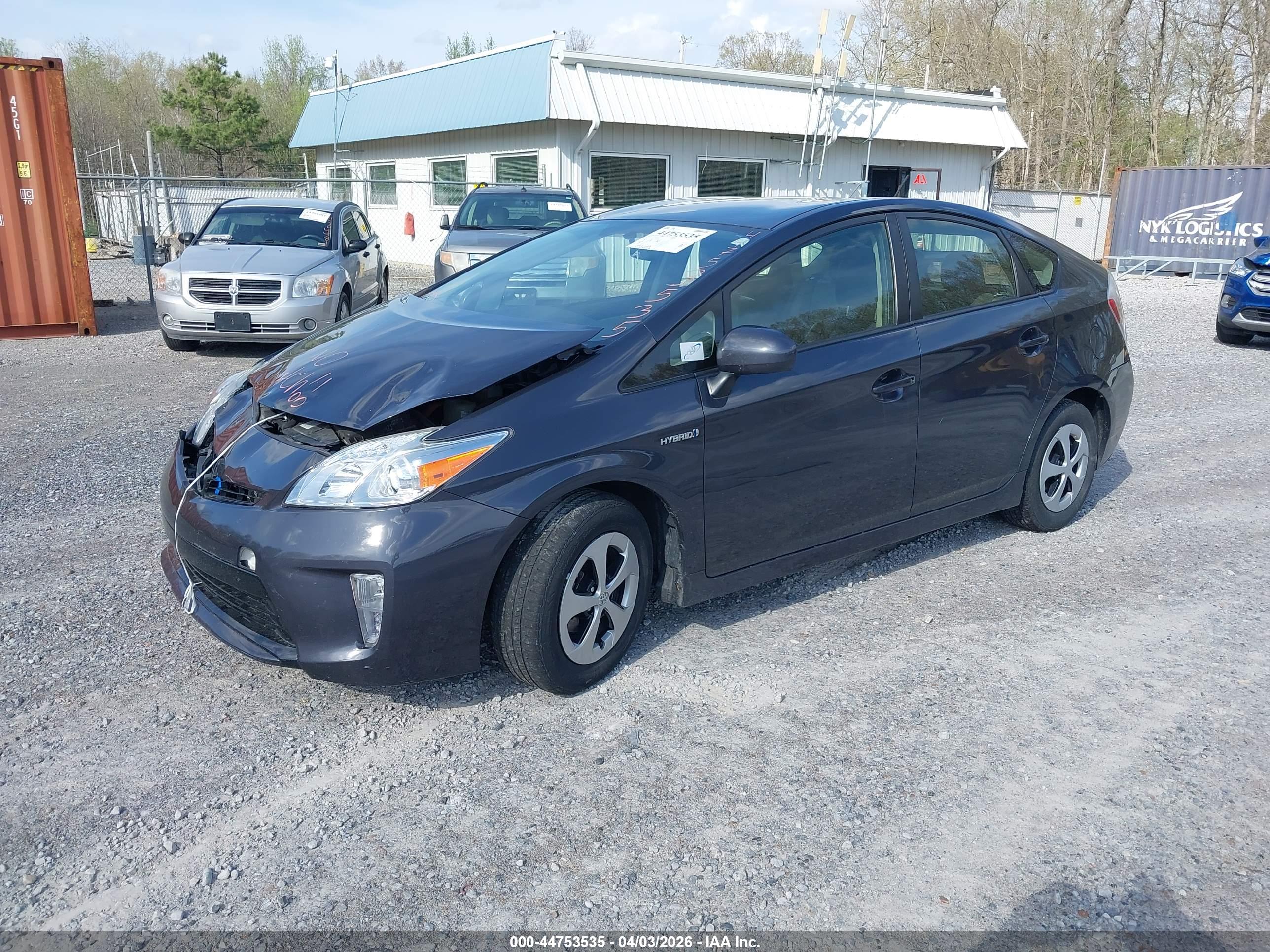 TOYOTA PRIUS image 2