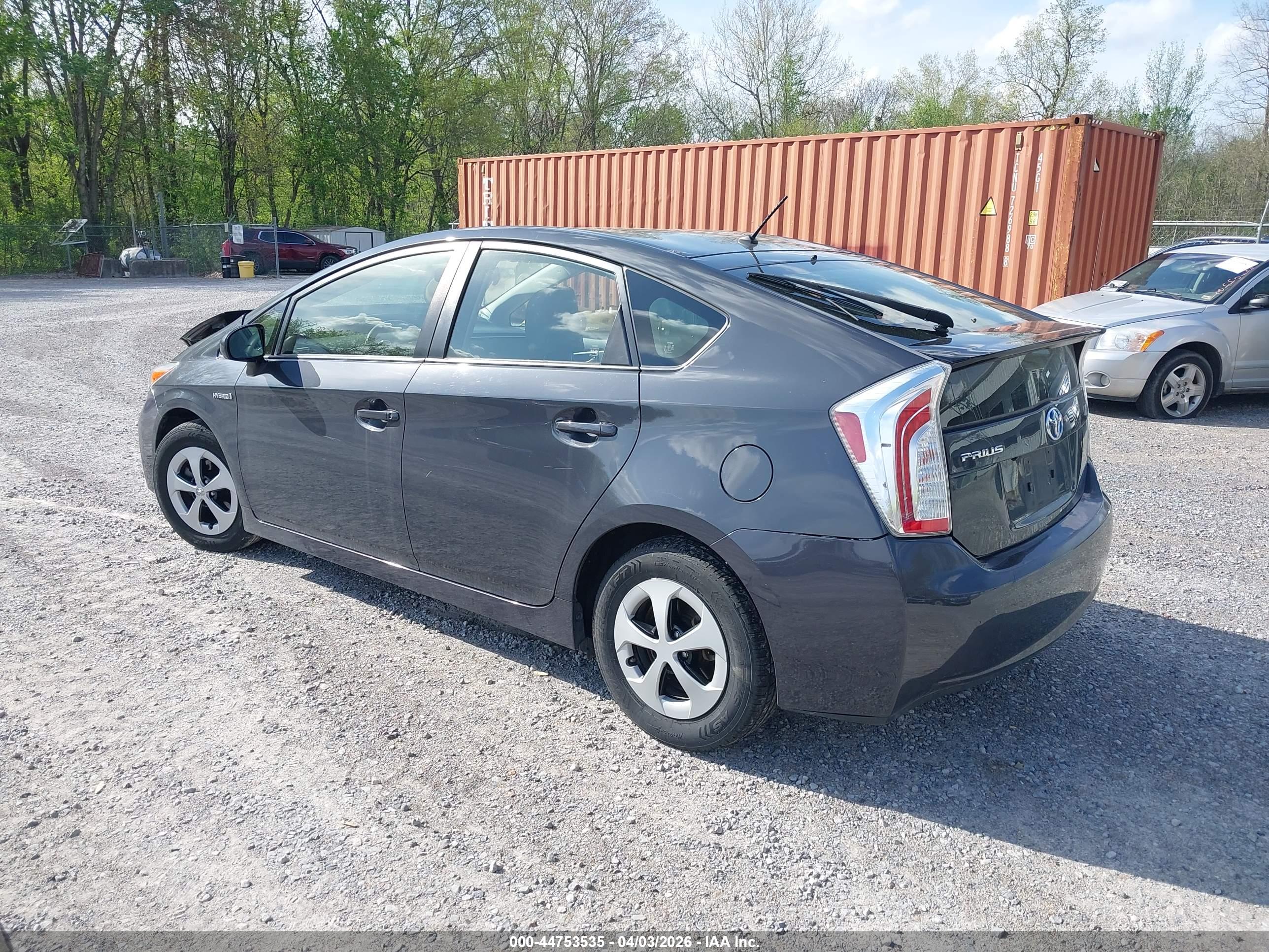 TOYOTA PRIUS image 3