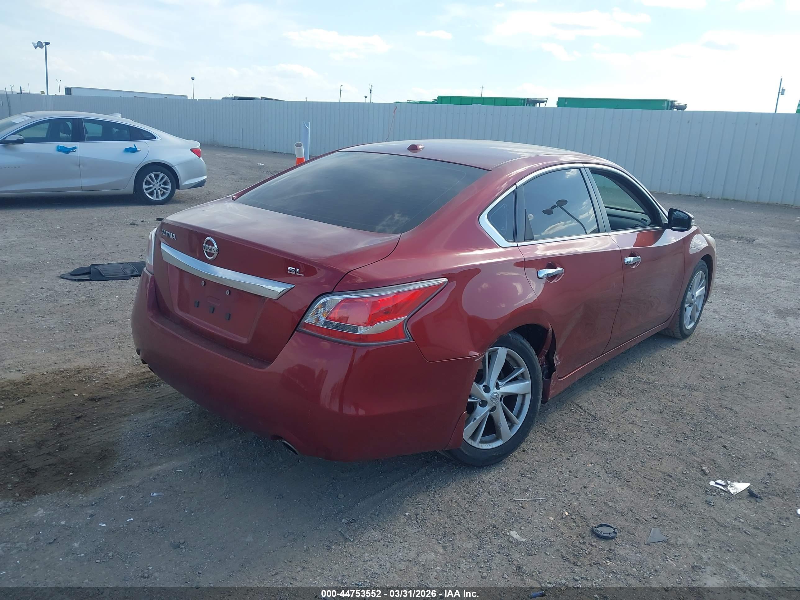 NISSAN ALTIMA image 4