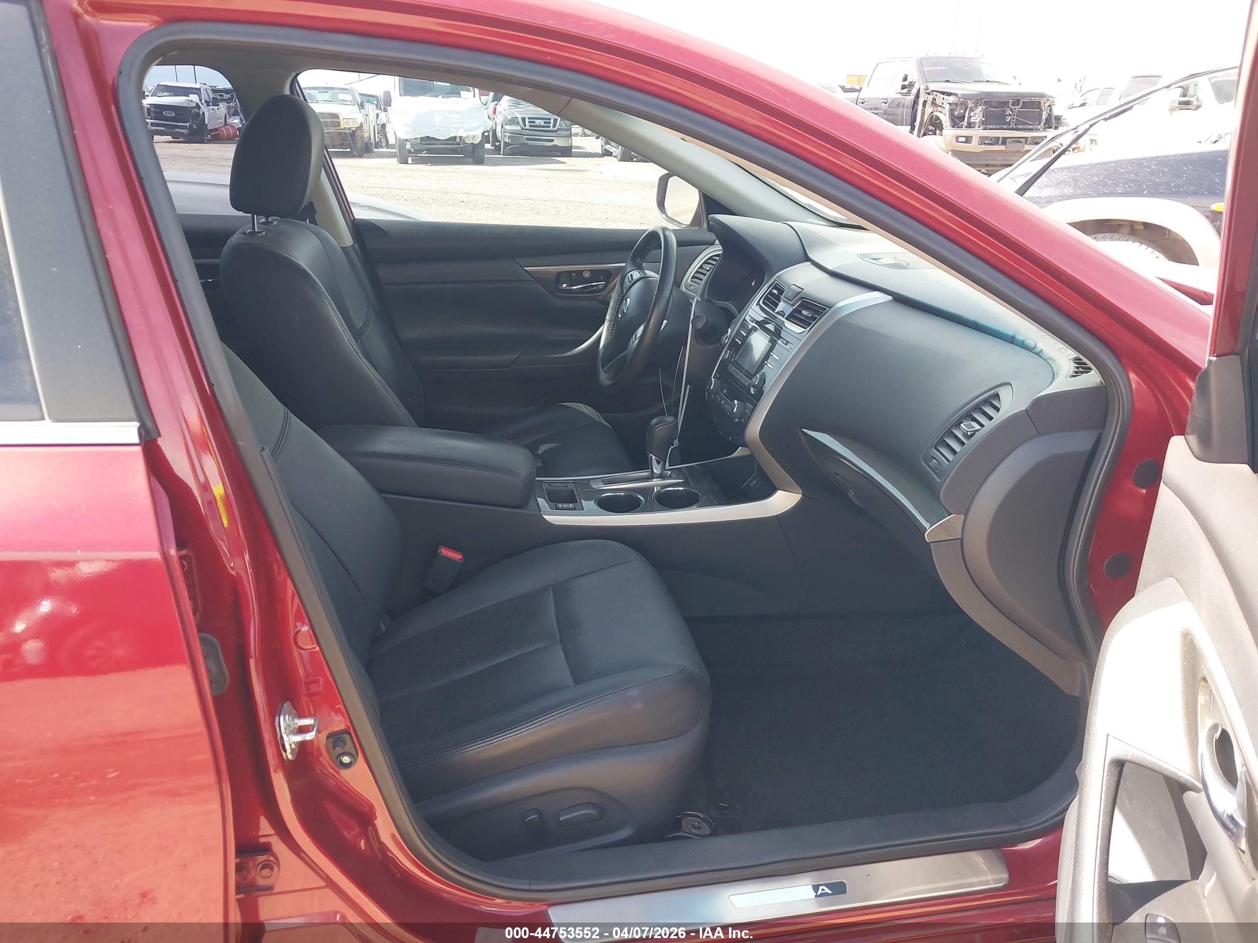 NISSAN ALTIMA image 5