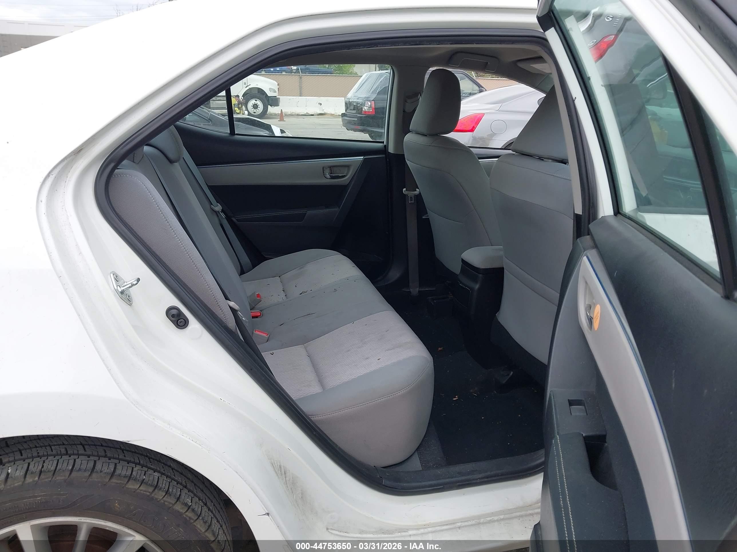 TOYOTA COROLLA image 8