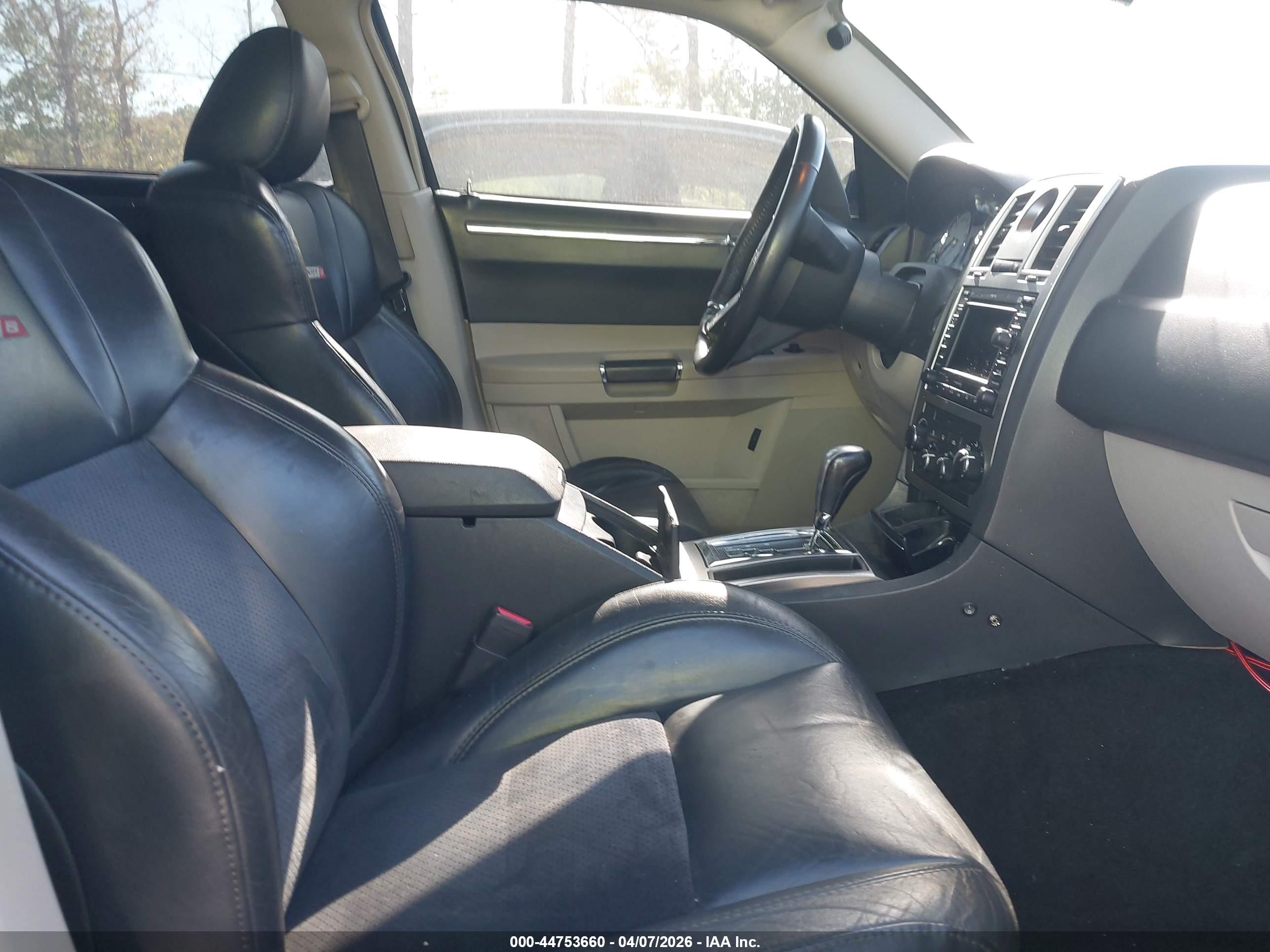 CHRYSLER 300C image 5