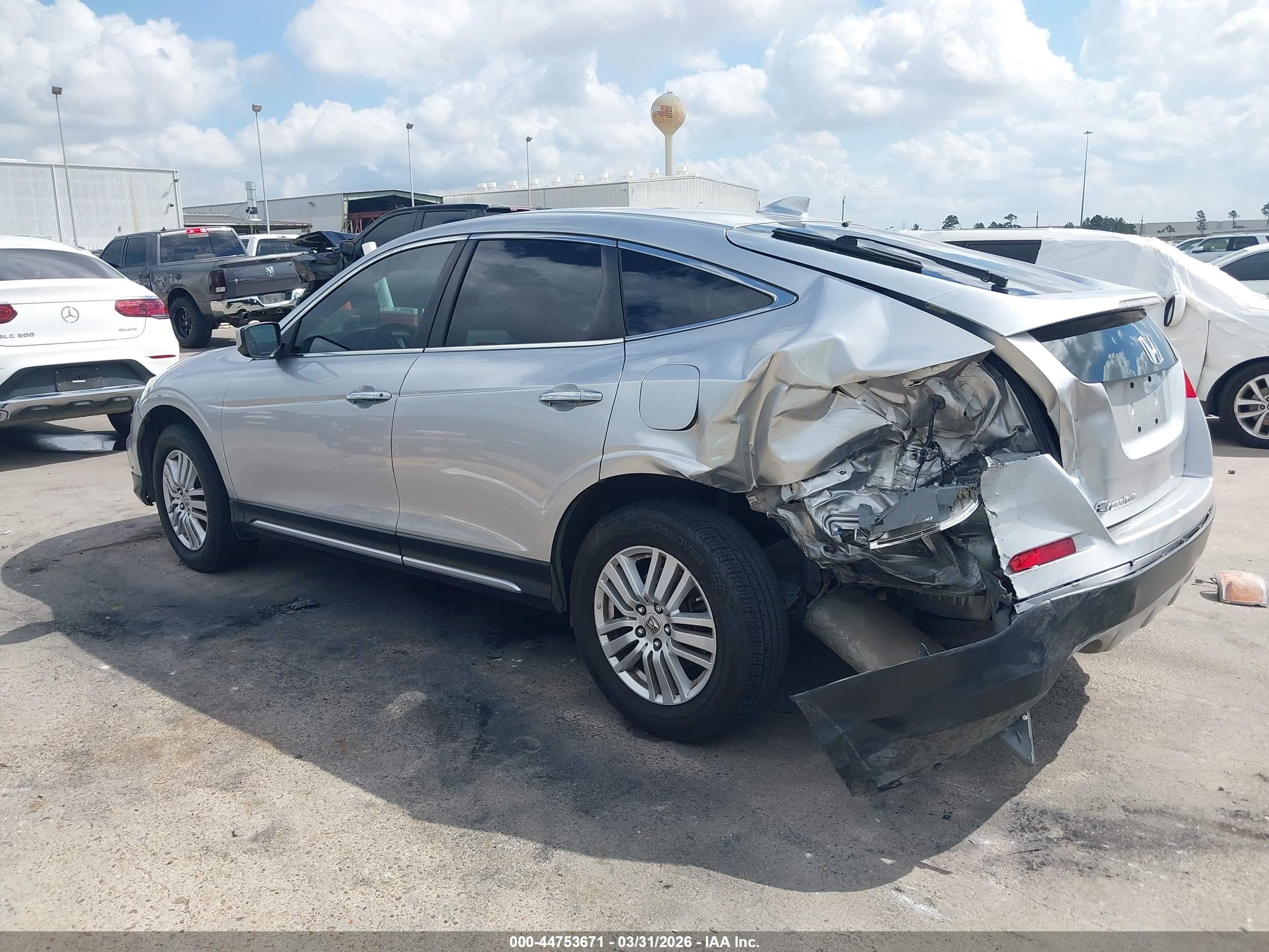 HONDA CROSSTOUR image 3
