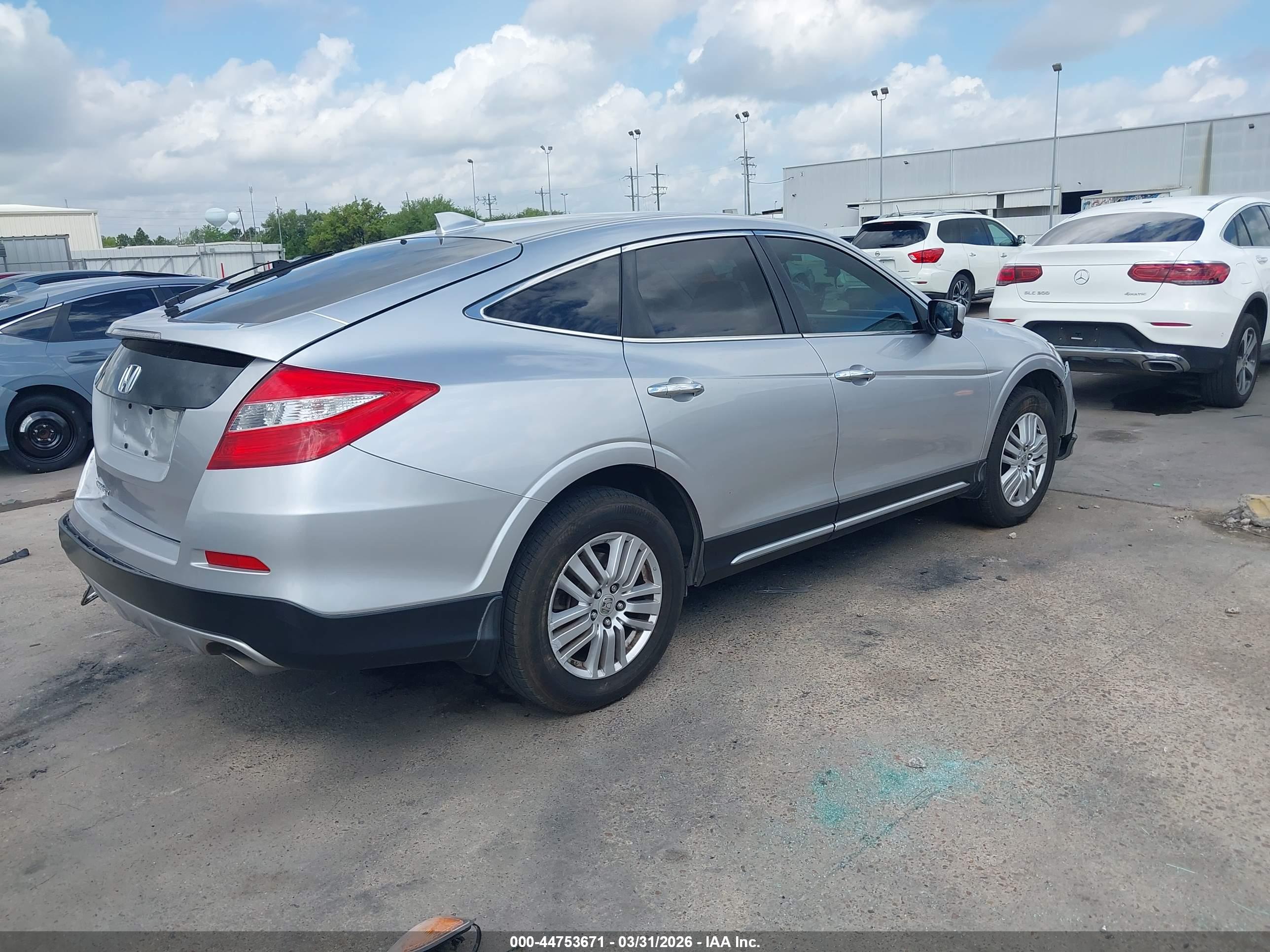 HONDA CROSSTOUR image 4