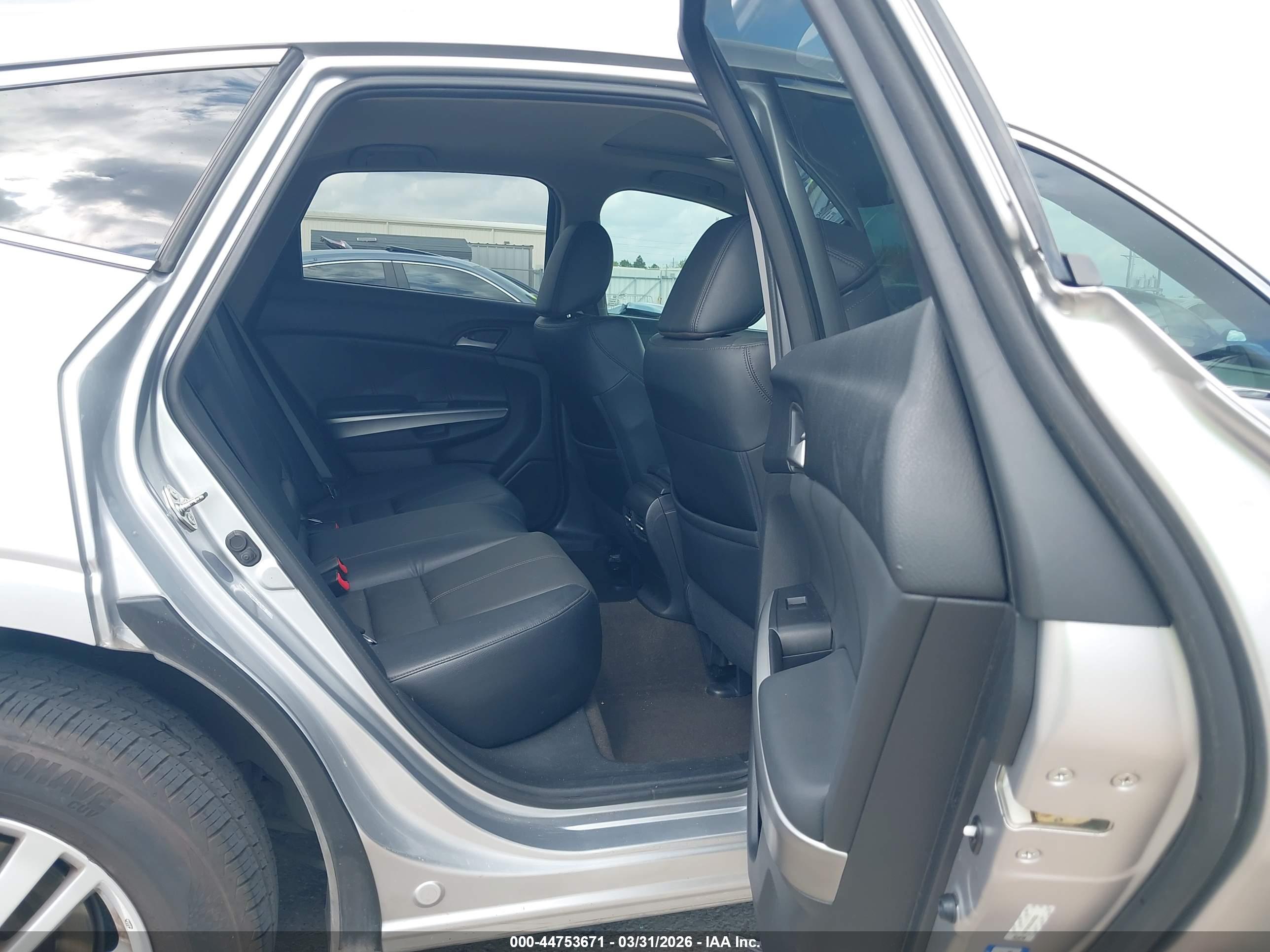 HONDA CROSSTOUR image 8