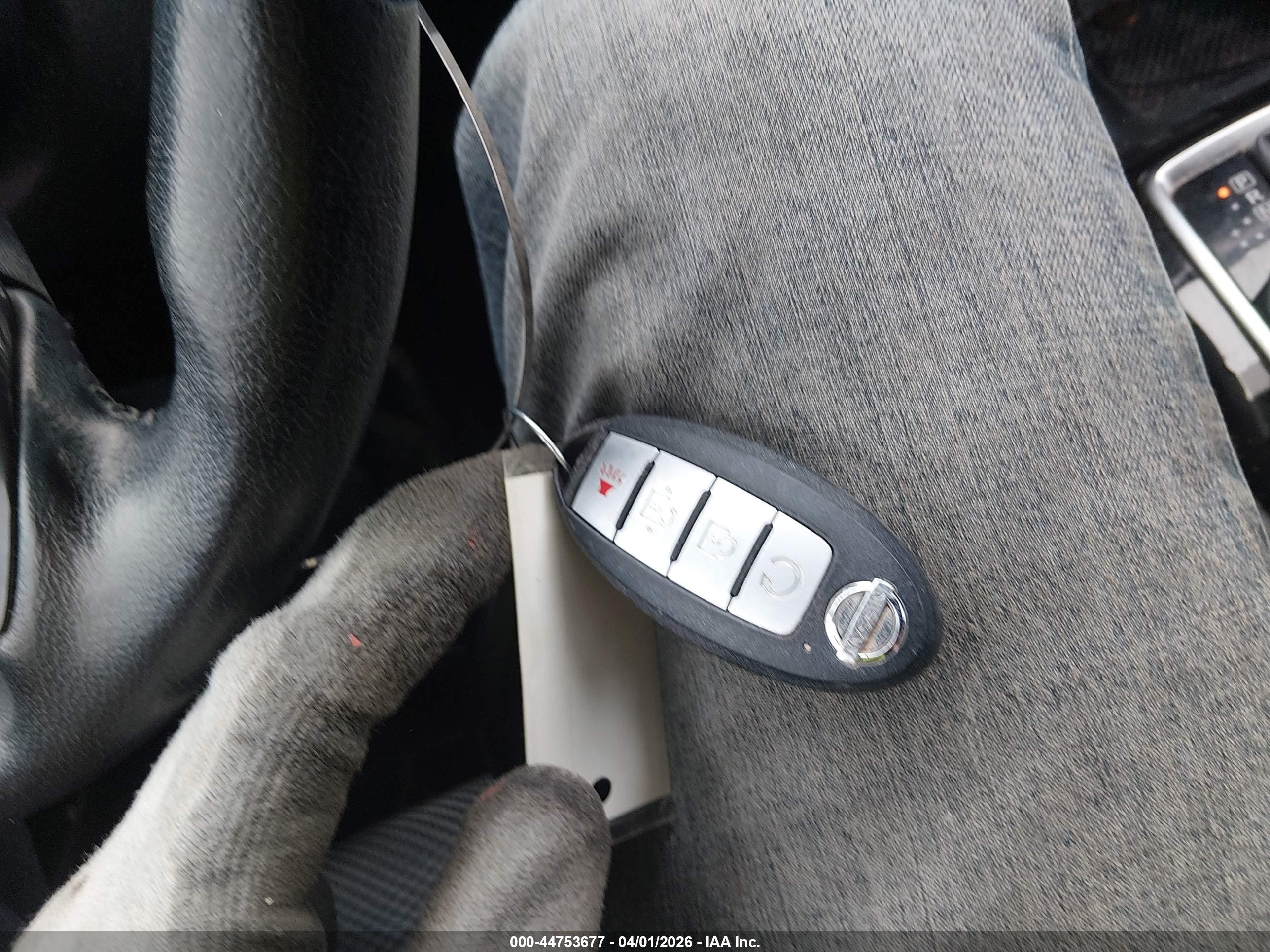 NISSAN ROGUE image 11