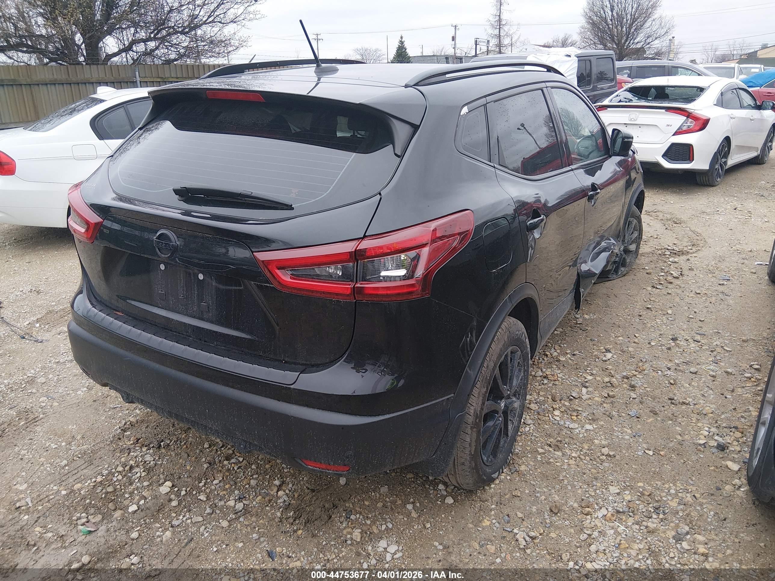 NISSAN ROGUE image 4